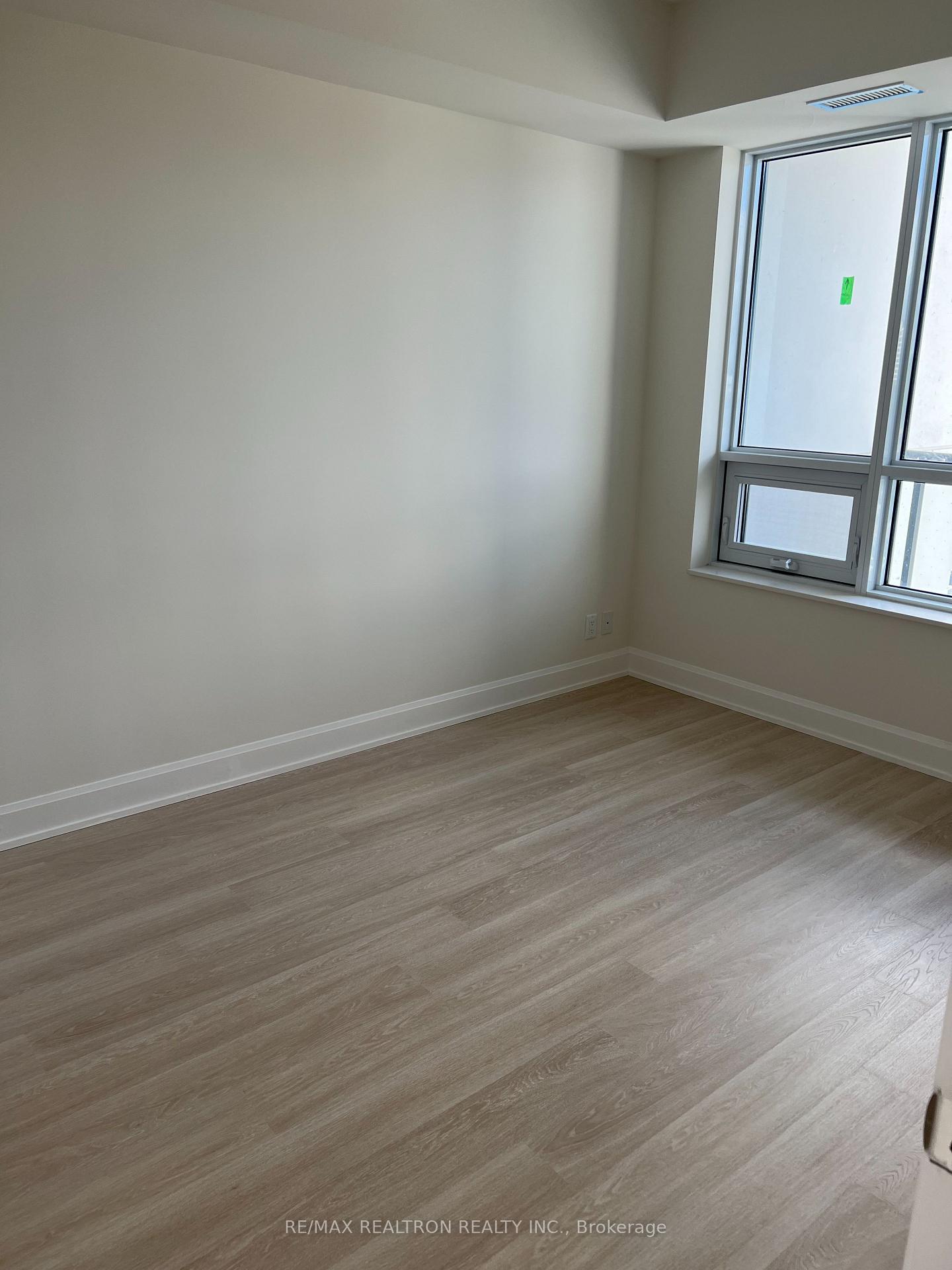 Photo 3 of Unit 510, 12 Gandhi Lane, Markham, Commerce Valley — HOMEH