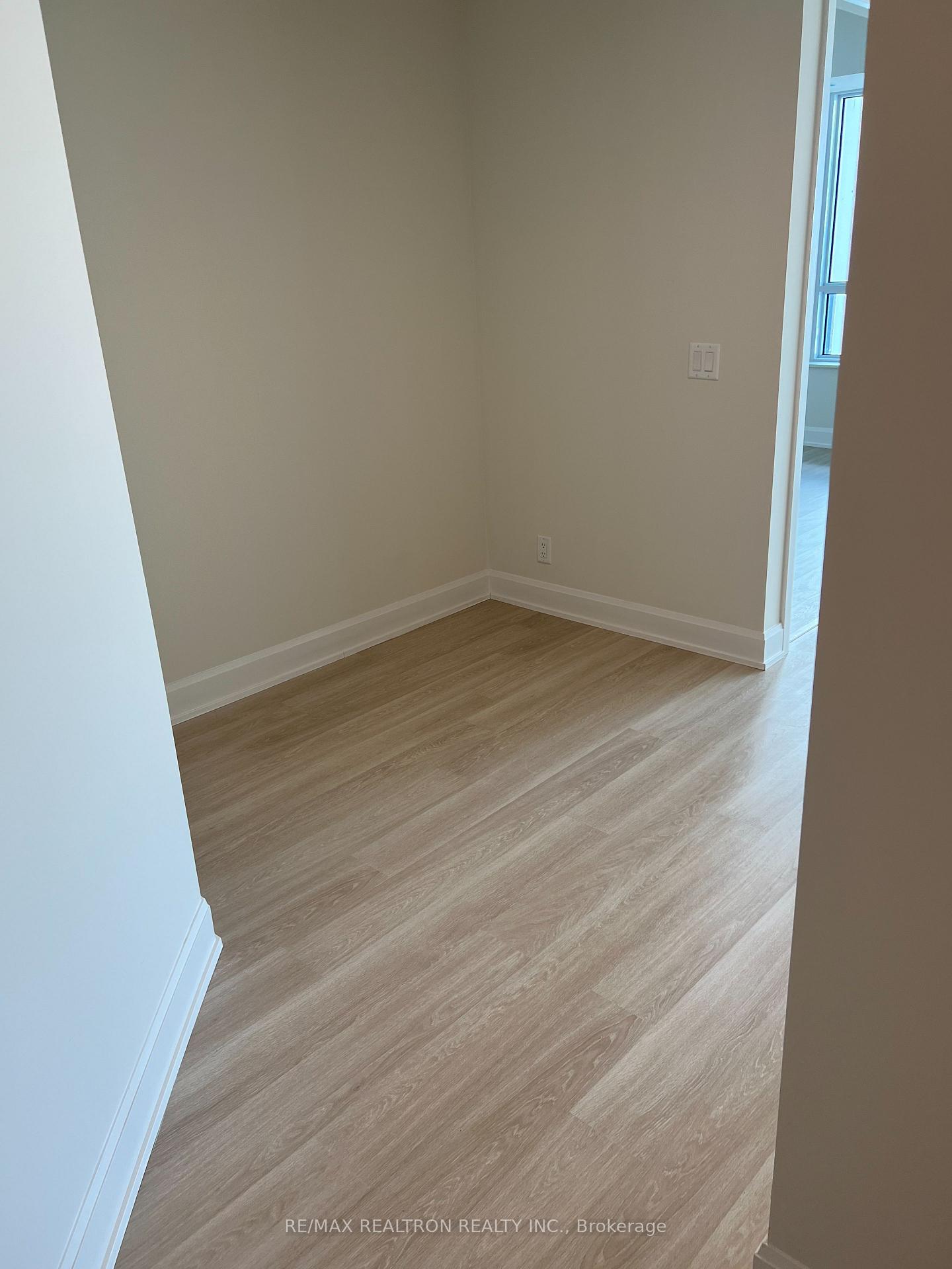 Photo 9 of Unit 510, 12 Gandhi Lane, Markham, Commerce Valley — HOMEH