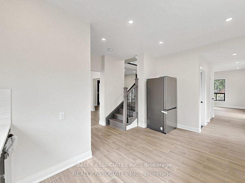 Photo 7 of 6058 Culp Street, Niagara Falls, Dorchester — HOMEH