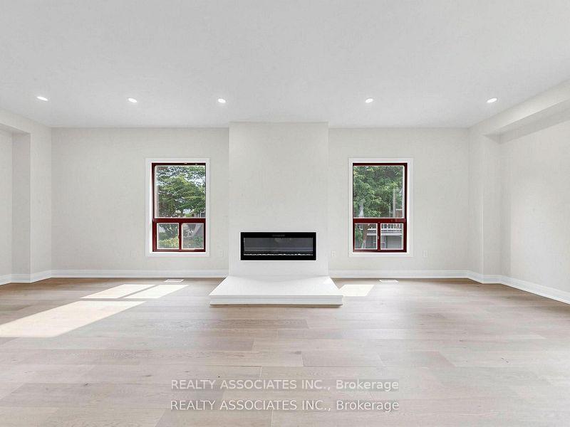 Photo 9 of 6058 Culp Street, Niagara Falls, Dorchester — HOMEH