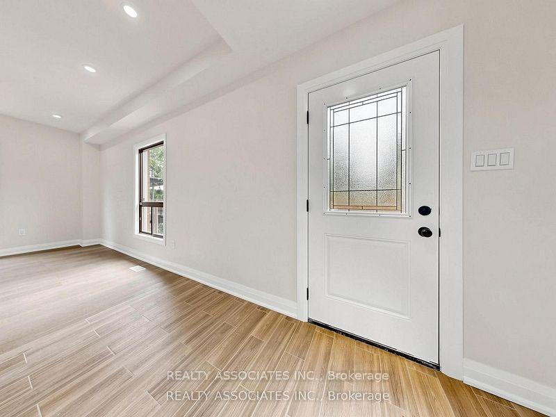 Photo 14 of 6058 Culp Street, Niagara Falls, Dorchester — HOMEH