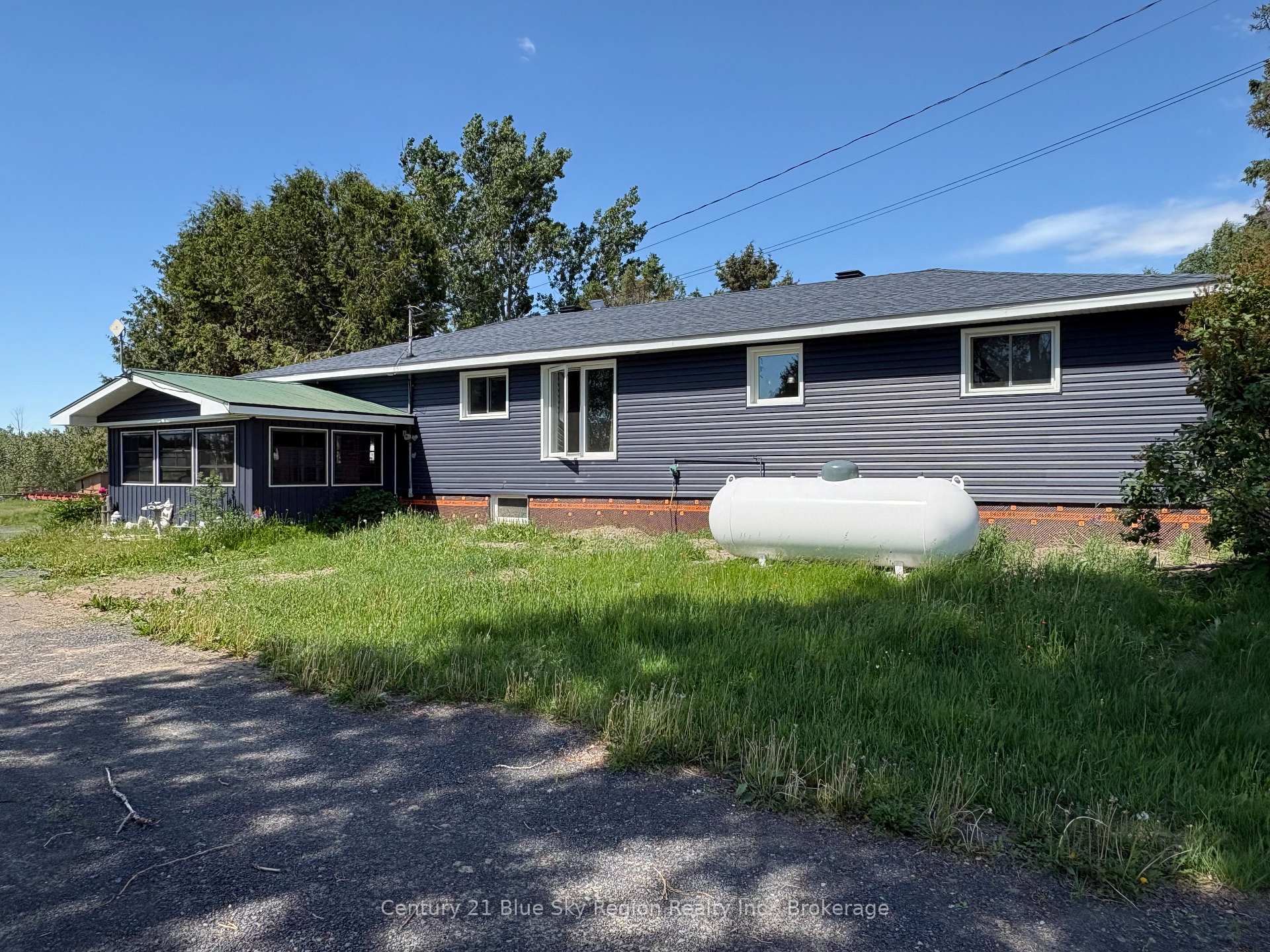 Photo 3 of 115 Bennet Road, Markstay-Warren — HOMEH