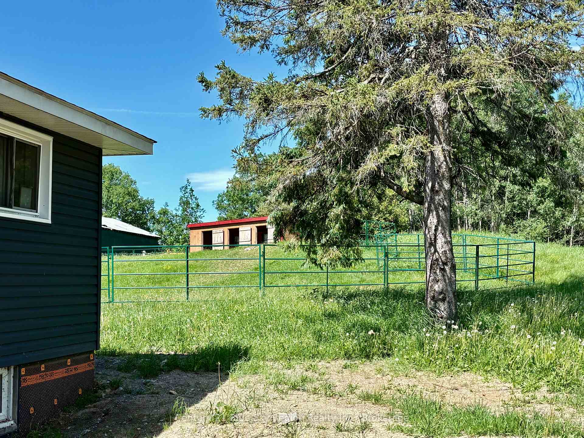 Photo 5 of 115 Bennet Road, Markstay-Warren — HOMEH