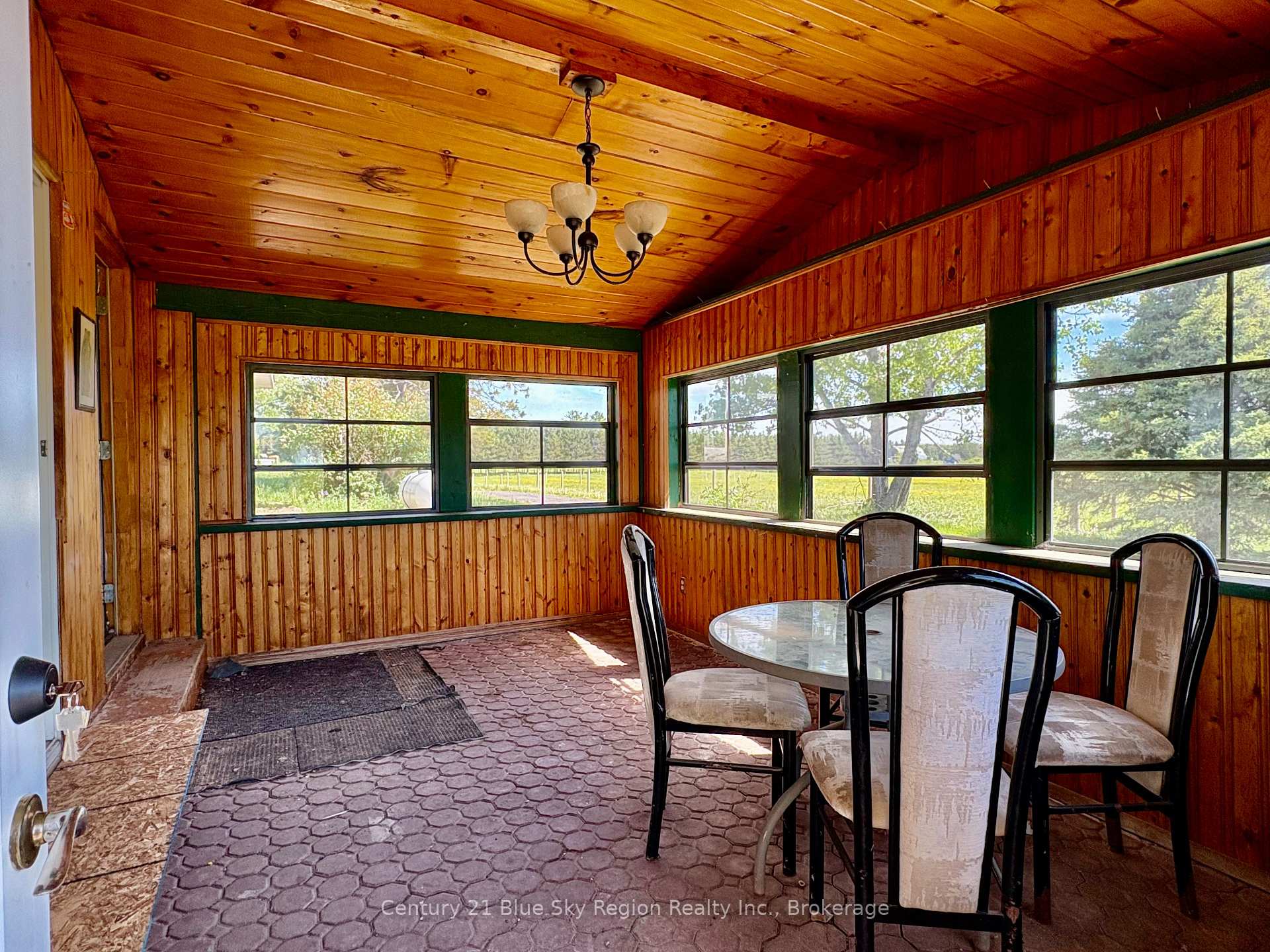 Photo 6 of 115 Bennet Road, Markstay-Warren — HOMEH