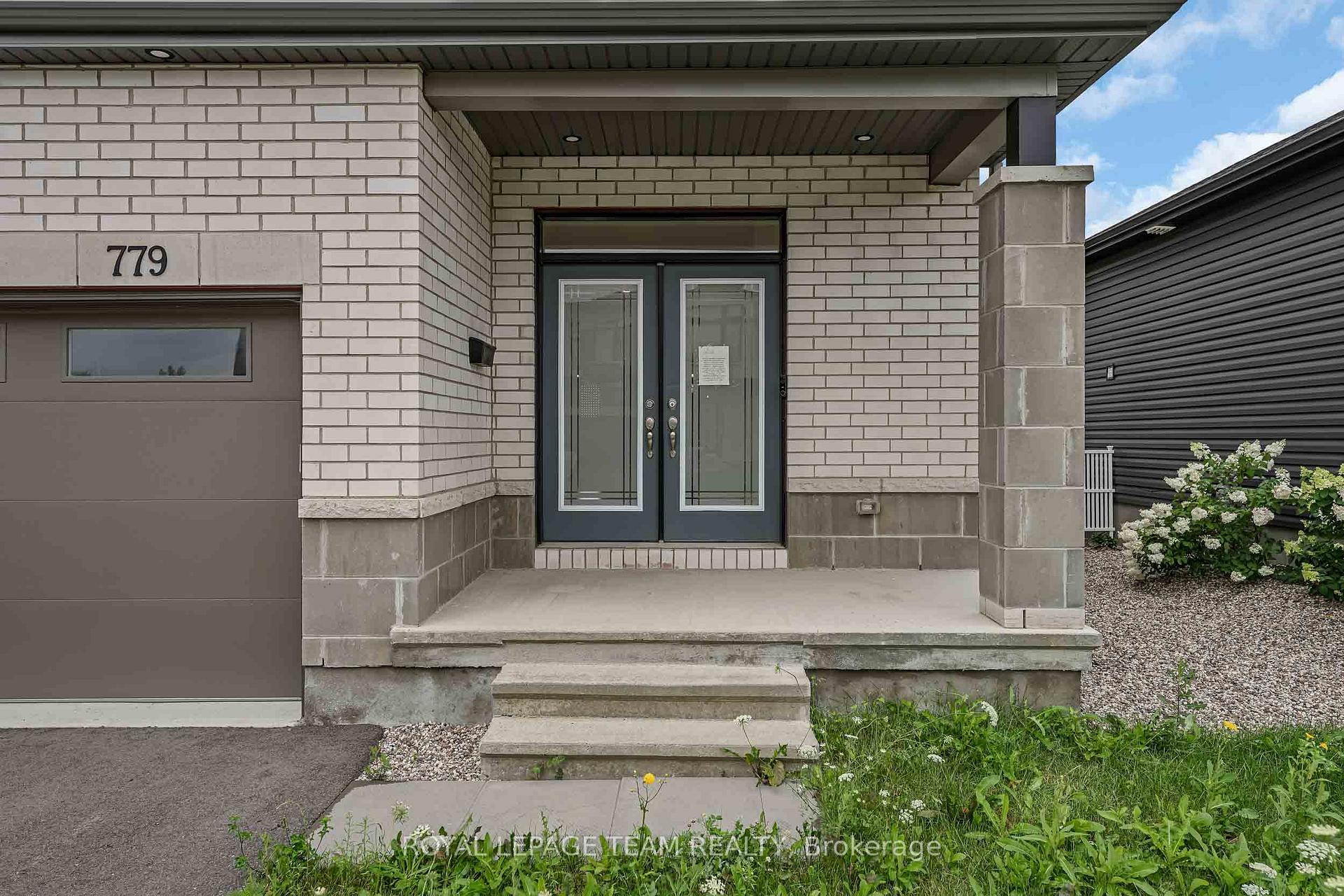 Photo 4 of 779 Ovation Grove, Ottawa, Leitrim — HOMEH