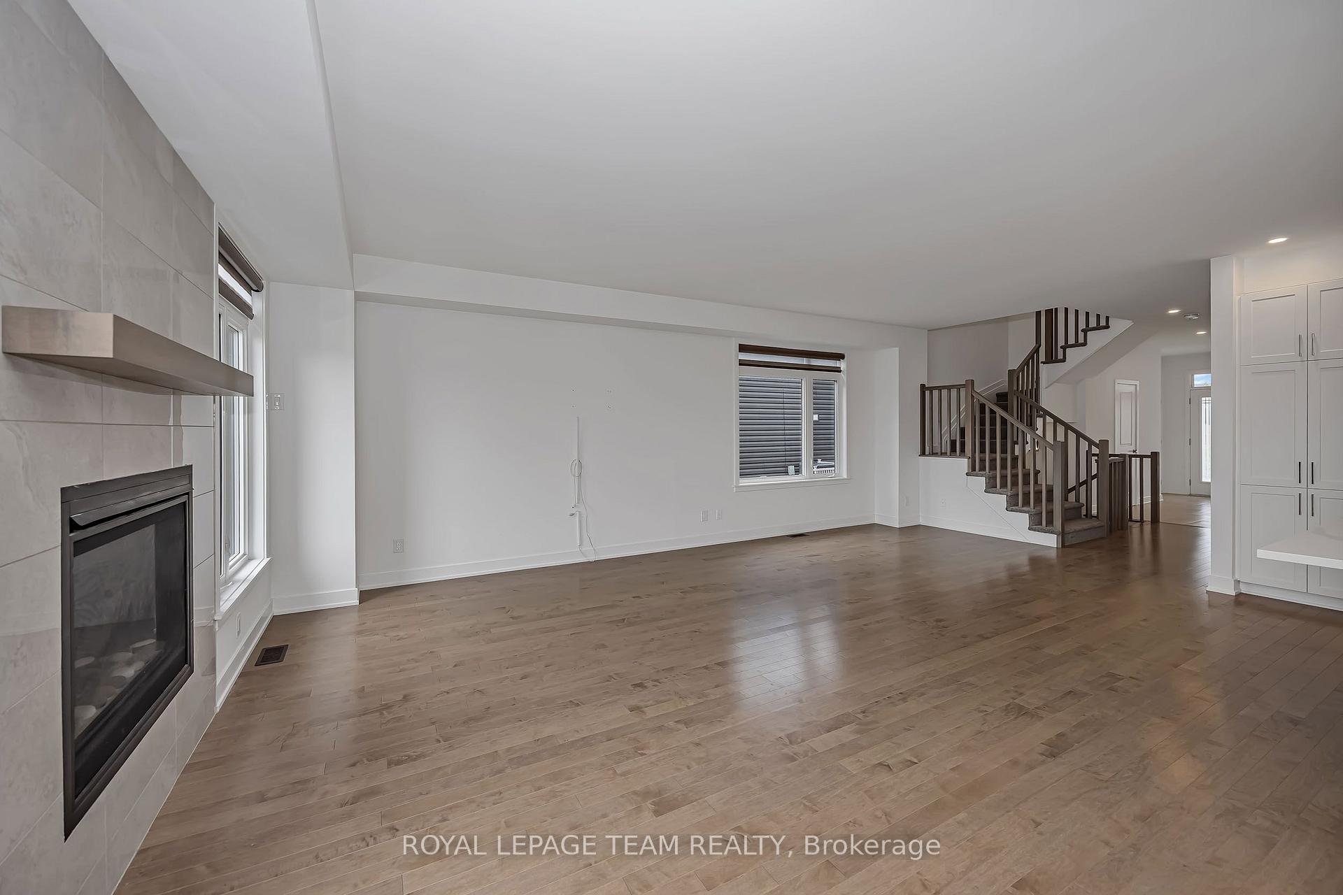 Photo 11 of 779 Ovation Grove, Ottawa, Leitrim — HOMEH