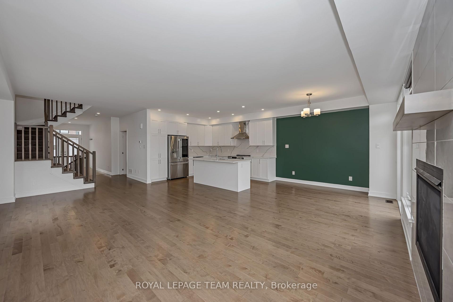 Photo 12 of 779 Ovation Grove, Ottawa, Leitrim — HOMEH