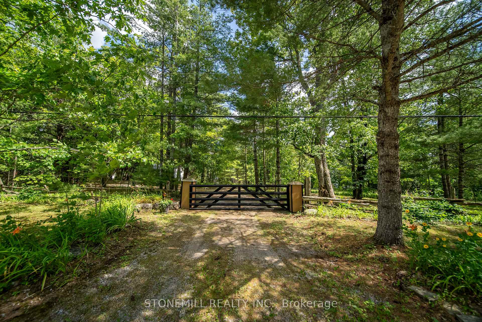 Photo 21 of 56 Griffin Drive, Kawartha Lakes, Somerville — HOMEH