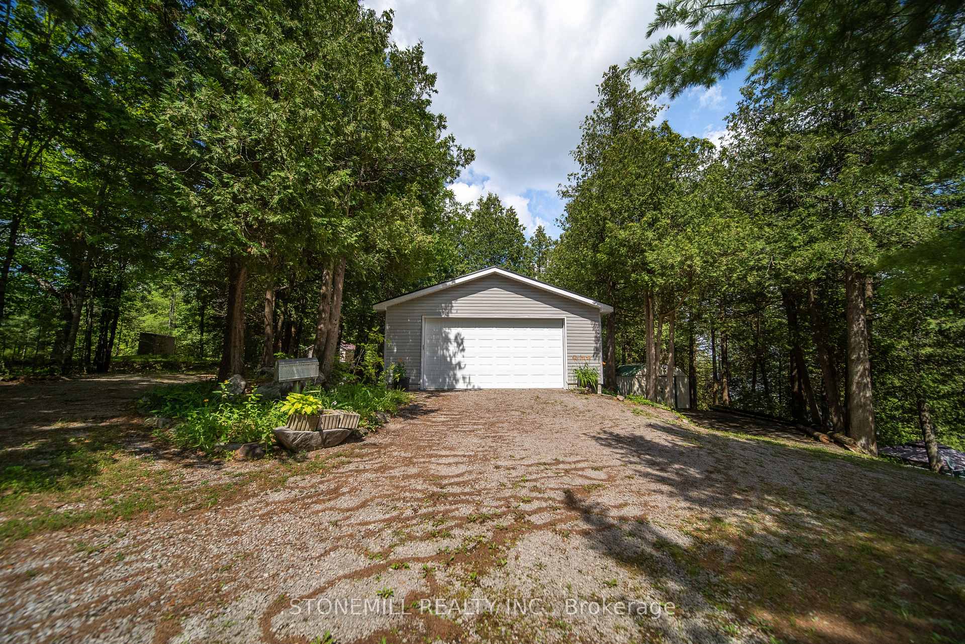 Photo 38 of 56 Griffin Drive, Kawartha Lakes, Somerville — HOMEH
