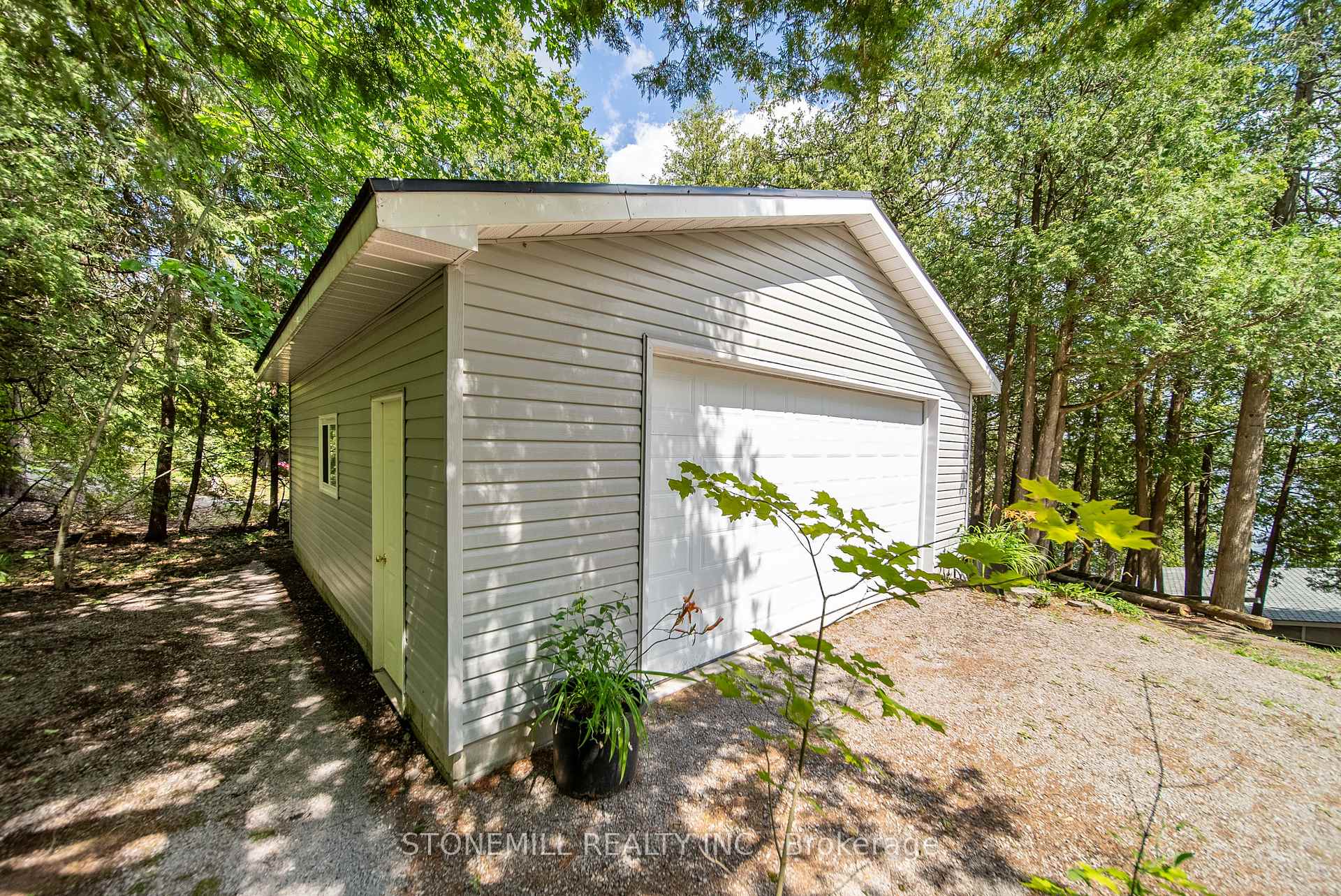 Photo 39 of 56 Griffin Drive, Kawartha Lakes, Somerville — HOMEH