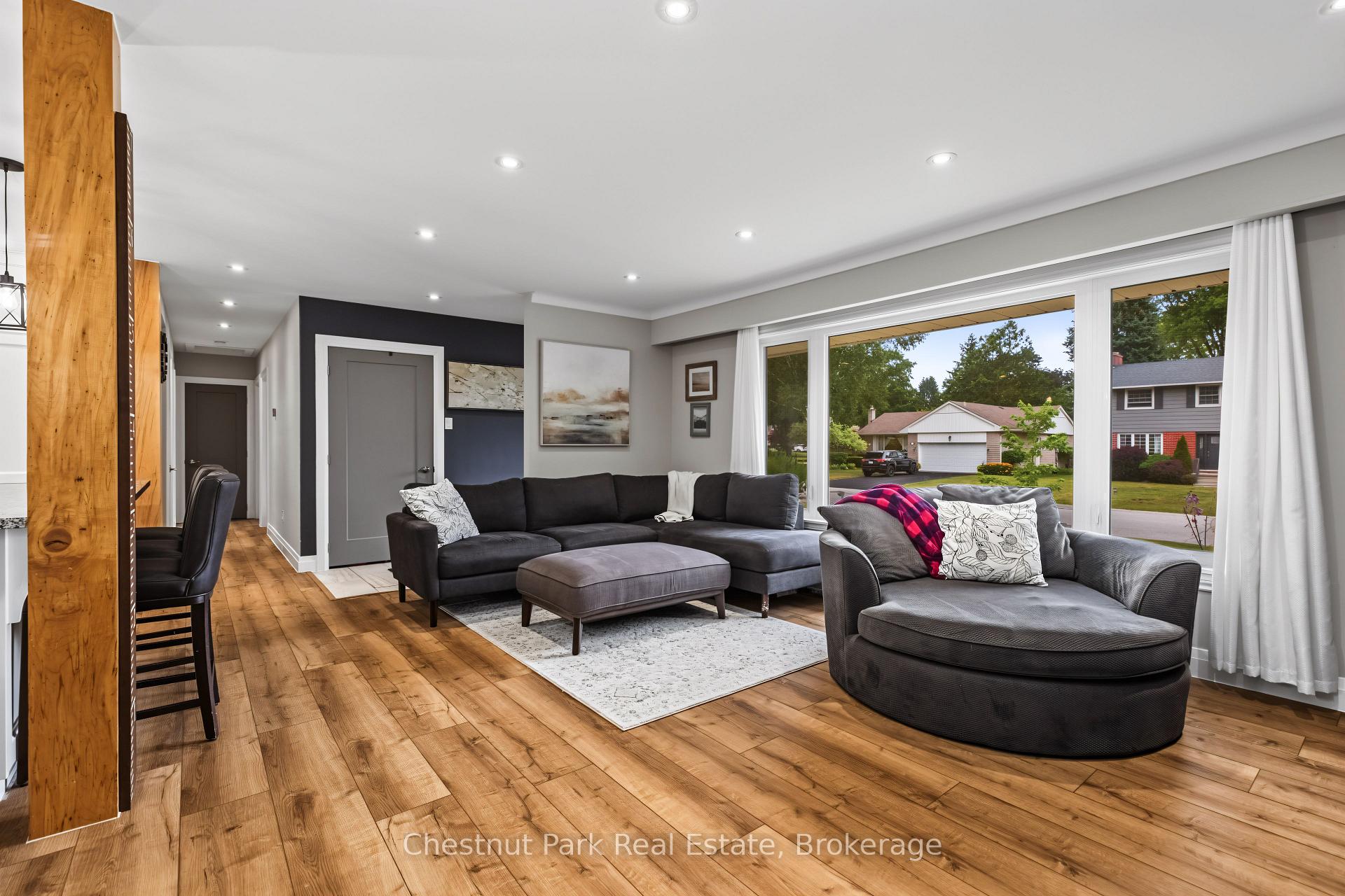 Photo 12 of 583 6th Street W, Owen Sound — HOMEH