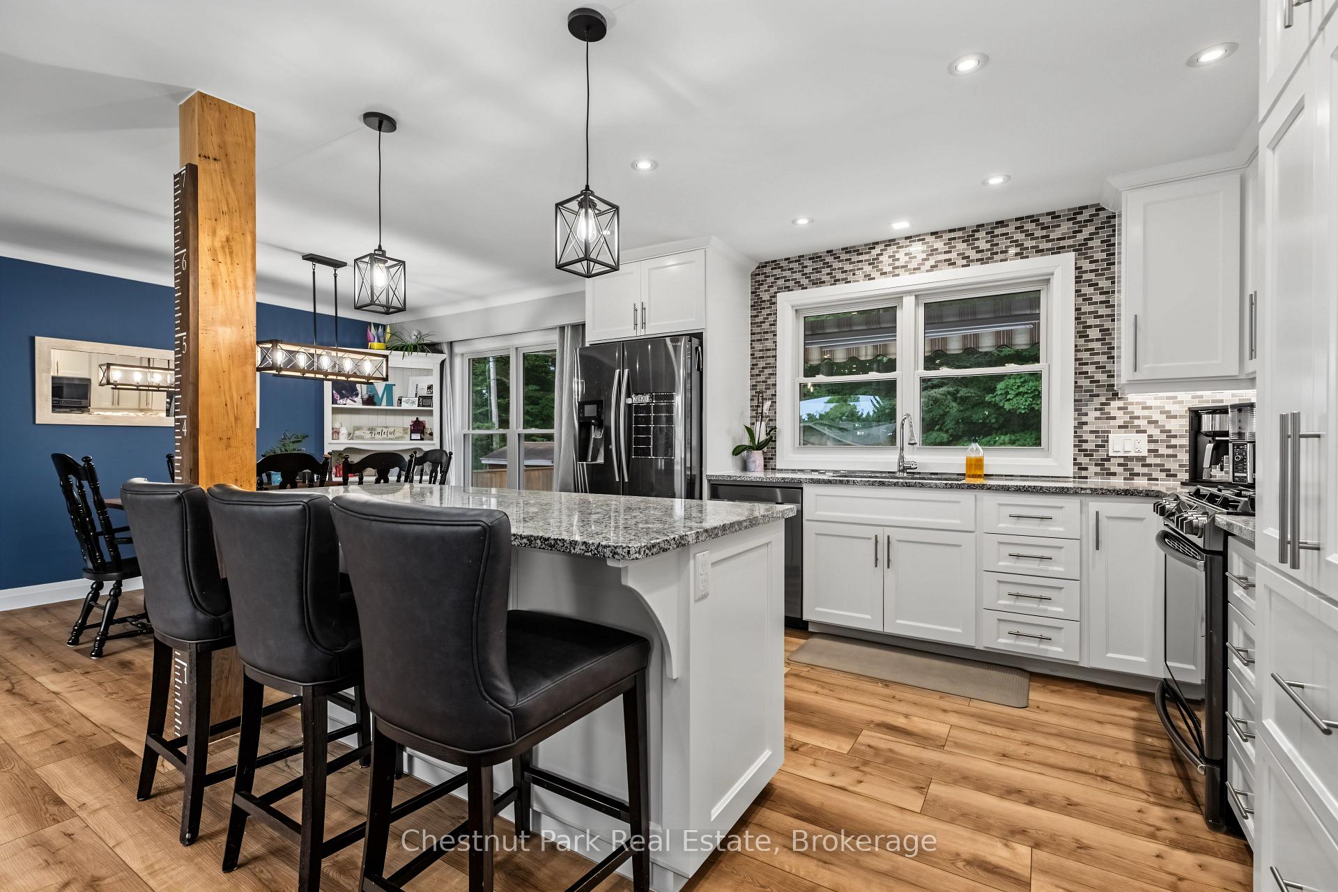 Photo 14 of 583 6th Street W, Owen Sound — HOMEH