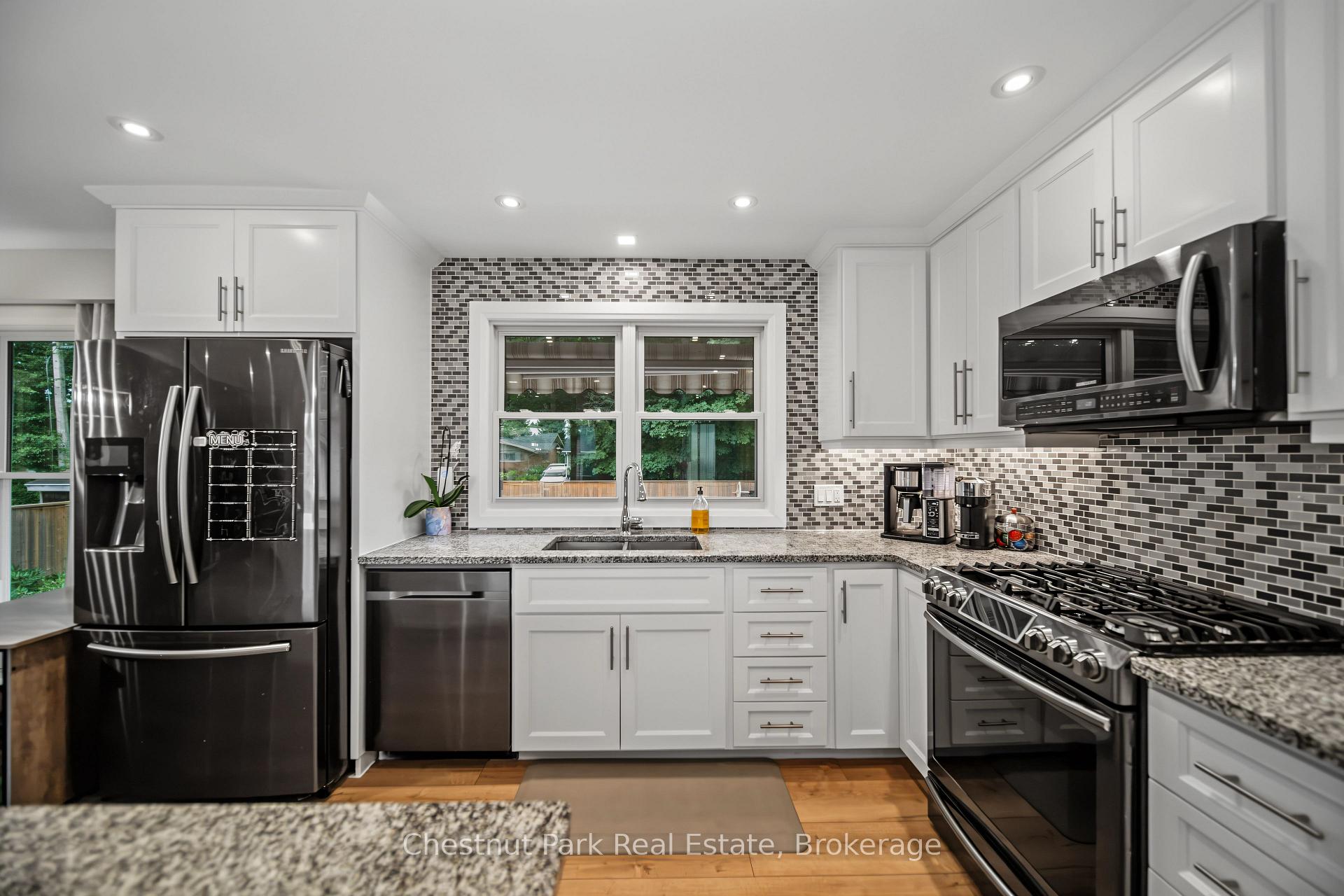 Photo 19 of 583 6th Street W, Owen Sound — HOMEH