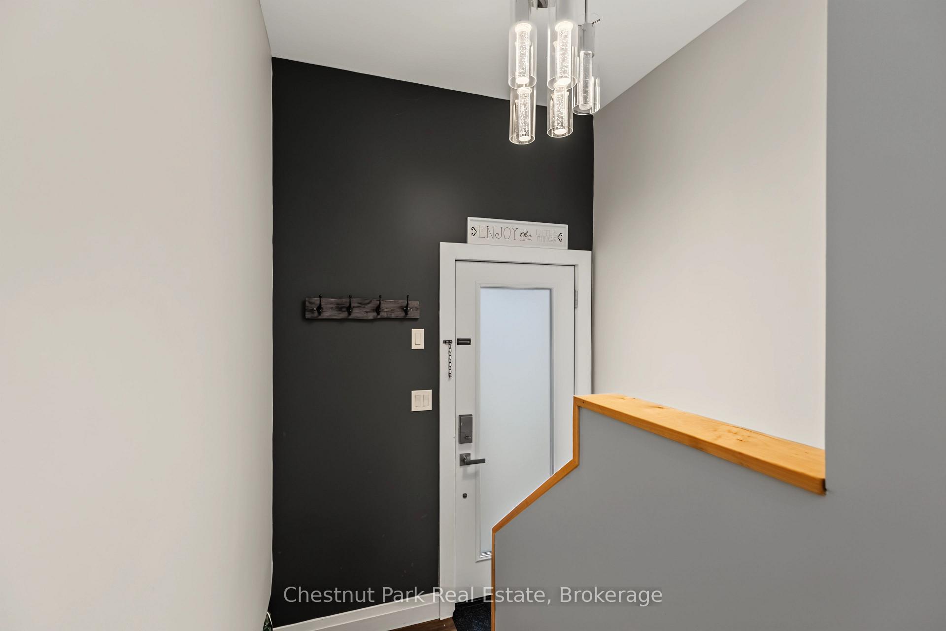 Photo 27 of 583 6th Street W, Owen Sound — HOMEH