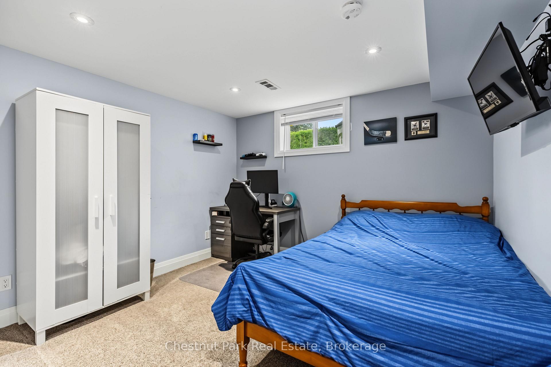 Photo 32 of 583 6th Street W, Owen Sound — HOMEH