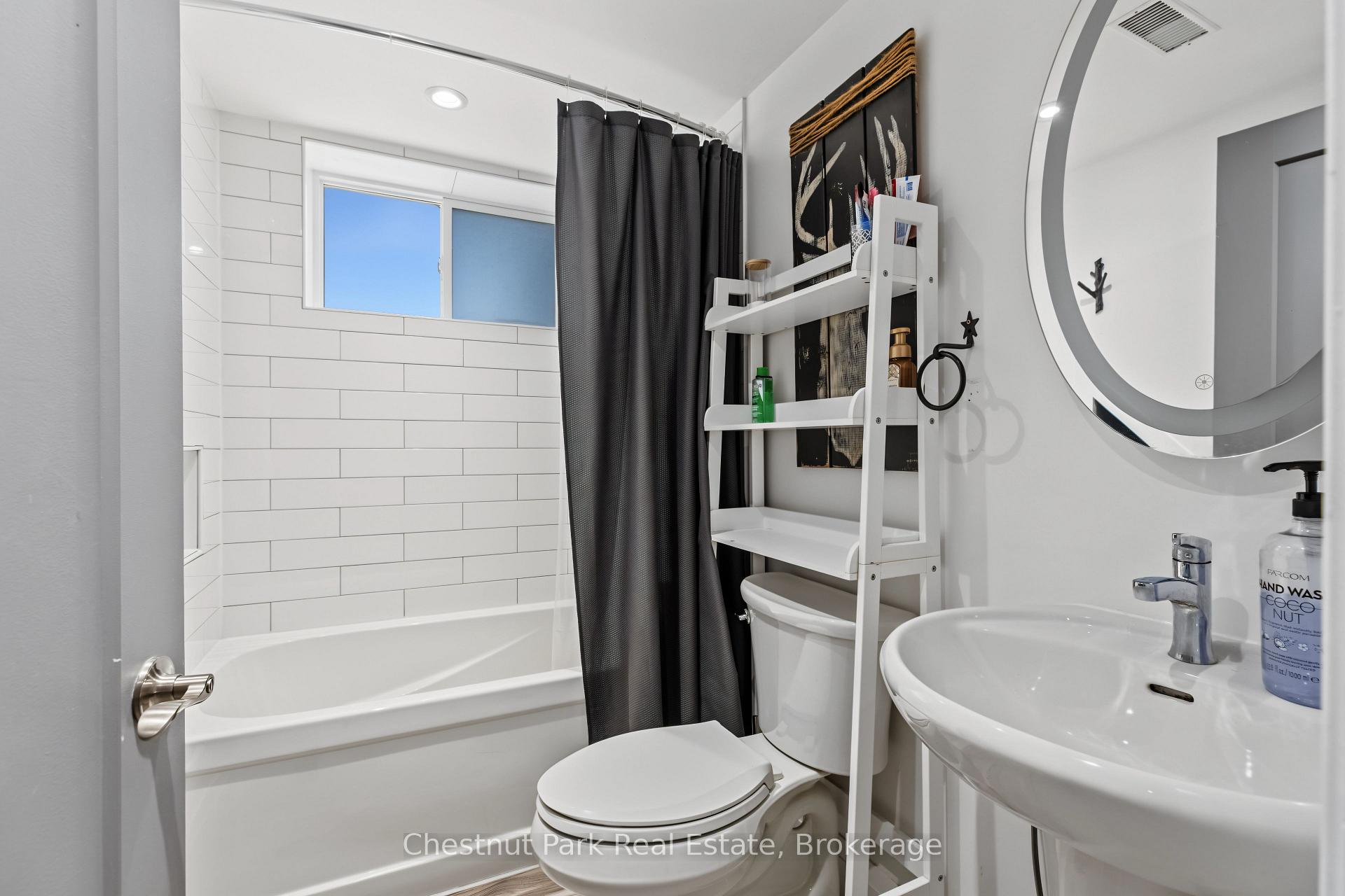 Photo 34 of 583 6th Street W, Owen Sound — HOMEH