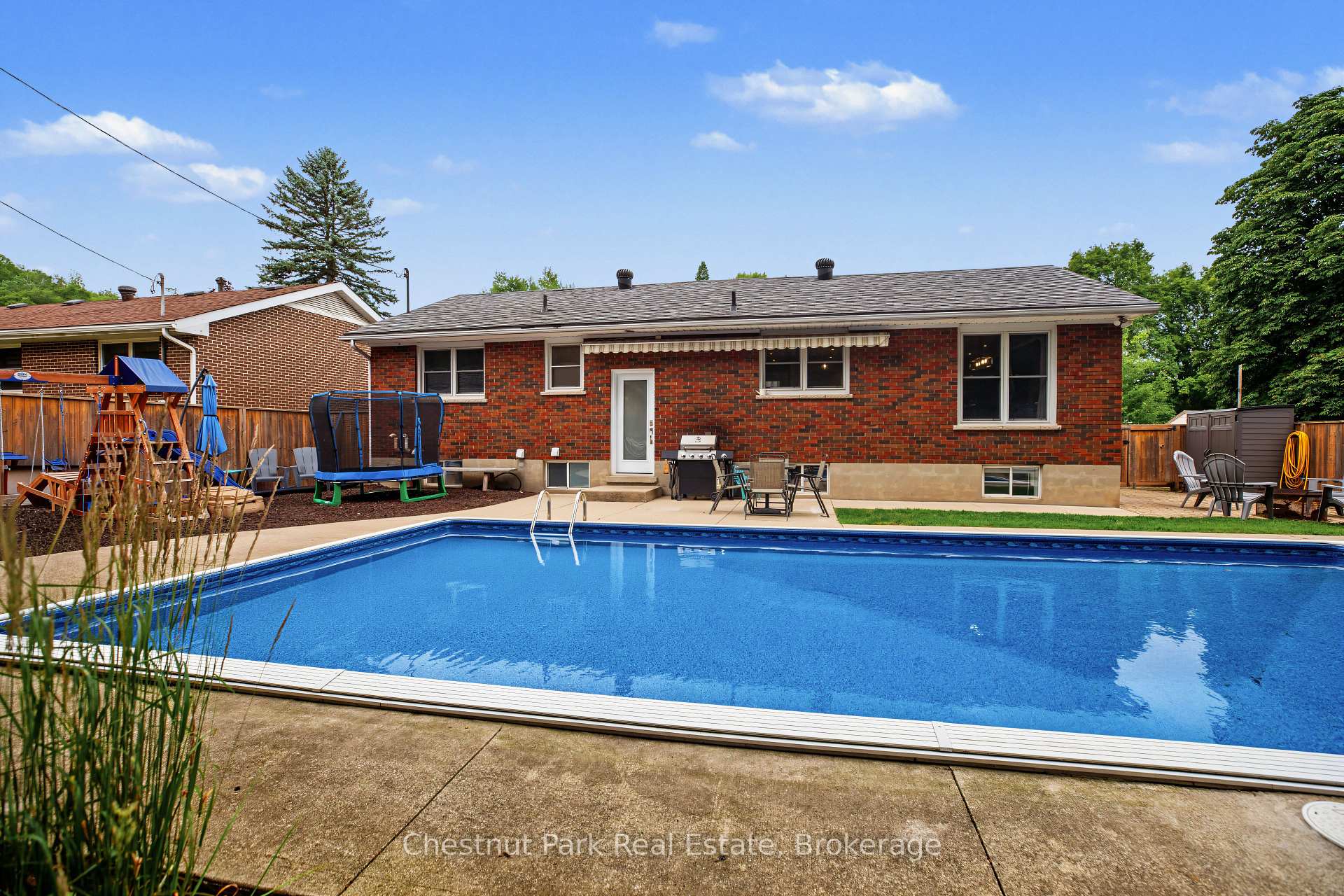 Photo 41 of 583 6th Street W, Owen Sound — HOMEH