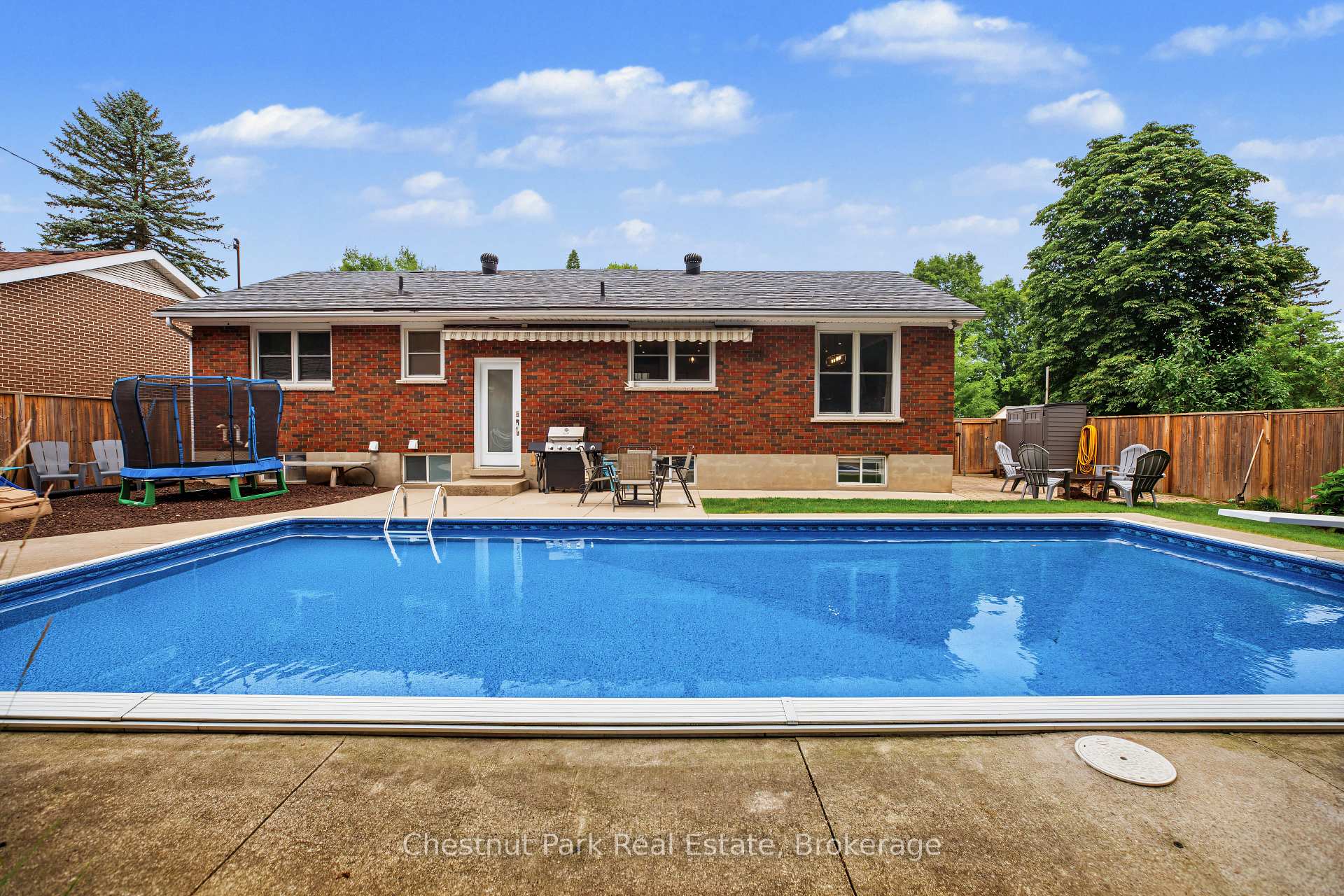 Photo 42 of 583 6th Street W, Owen Sound — HOMEH