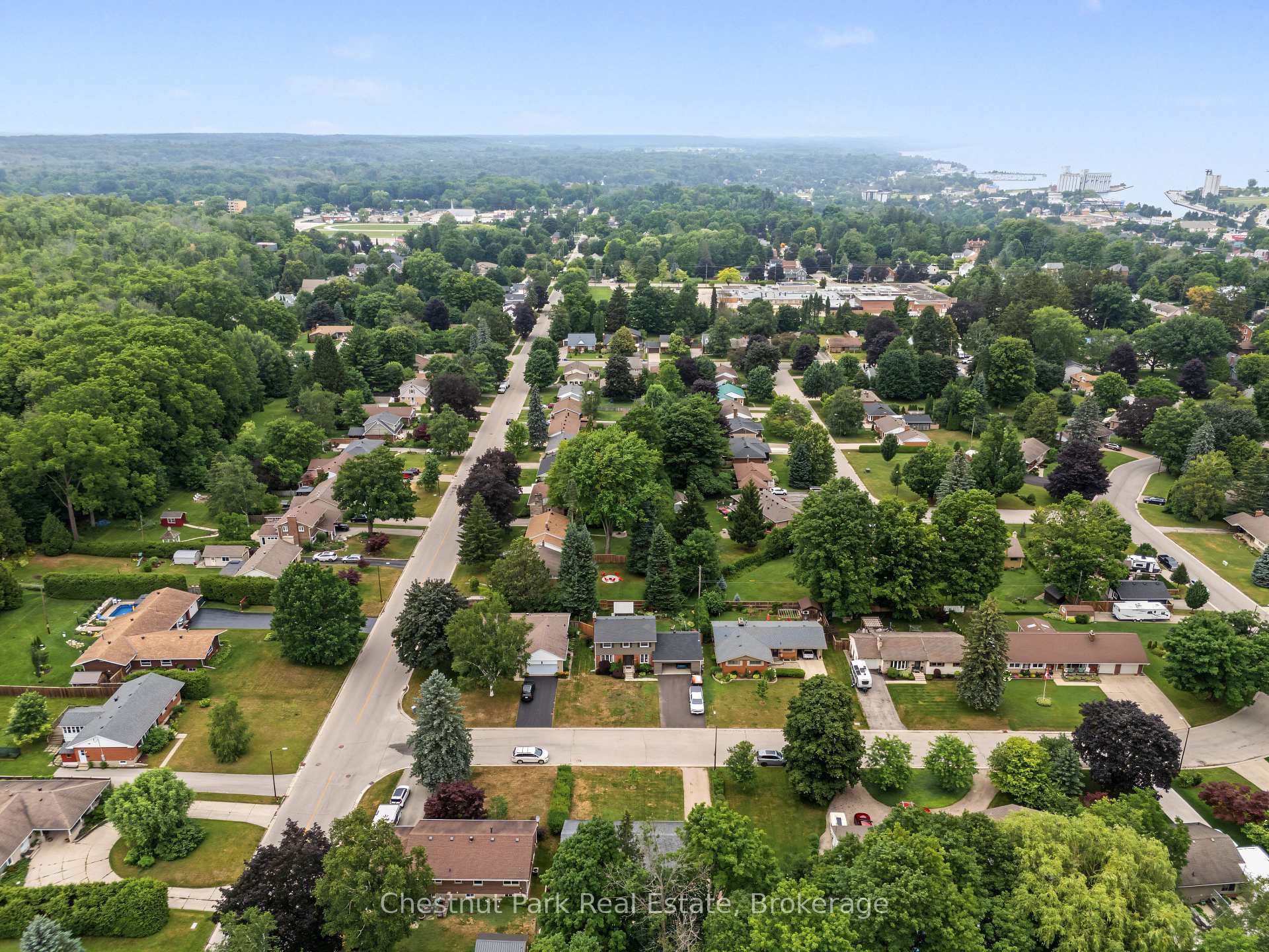 Photo 48 of 583 6th Street W, Owen Sound — HOMEH