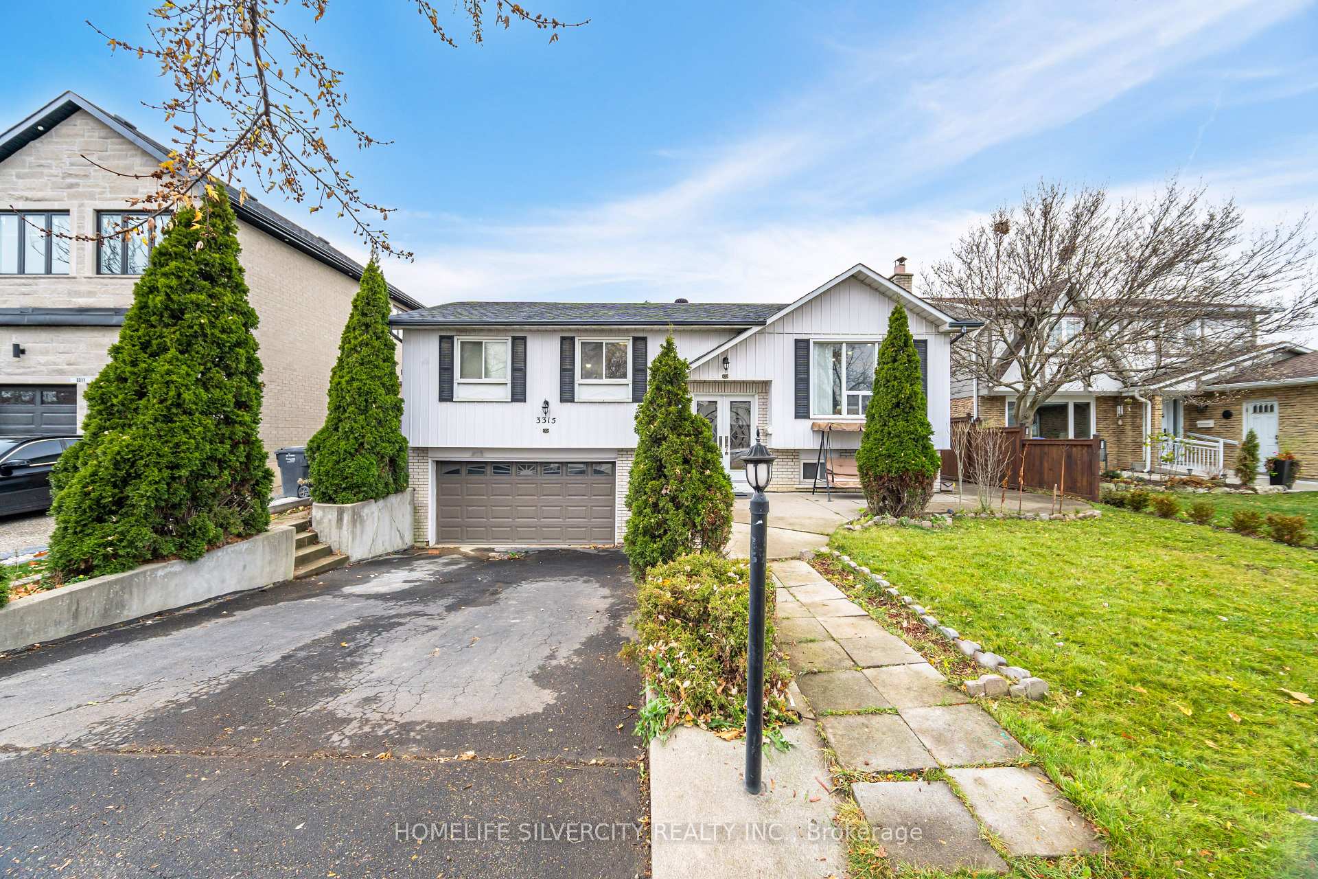 Front of 3315 Dwiggin Avenue