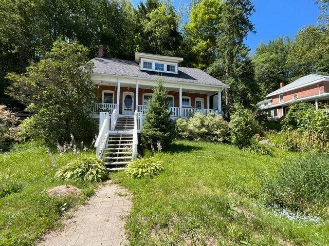 Photo 2 of 149 Ryerson Crescent, Burk's Falls — HOMEH