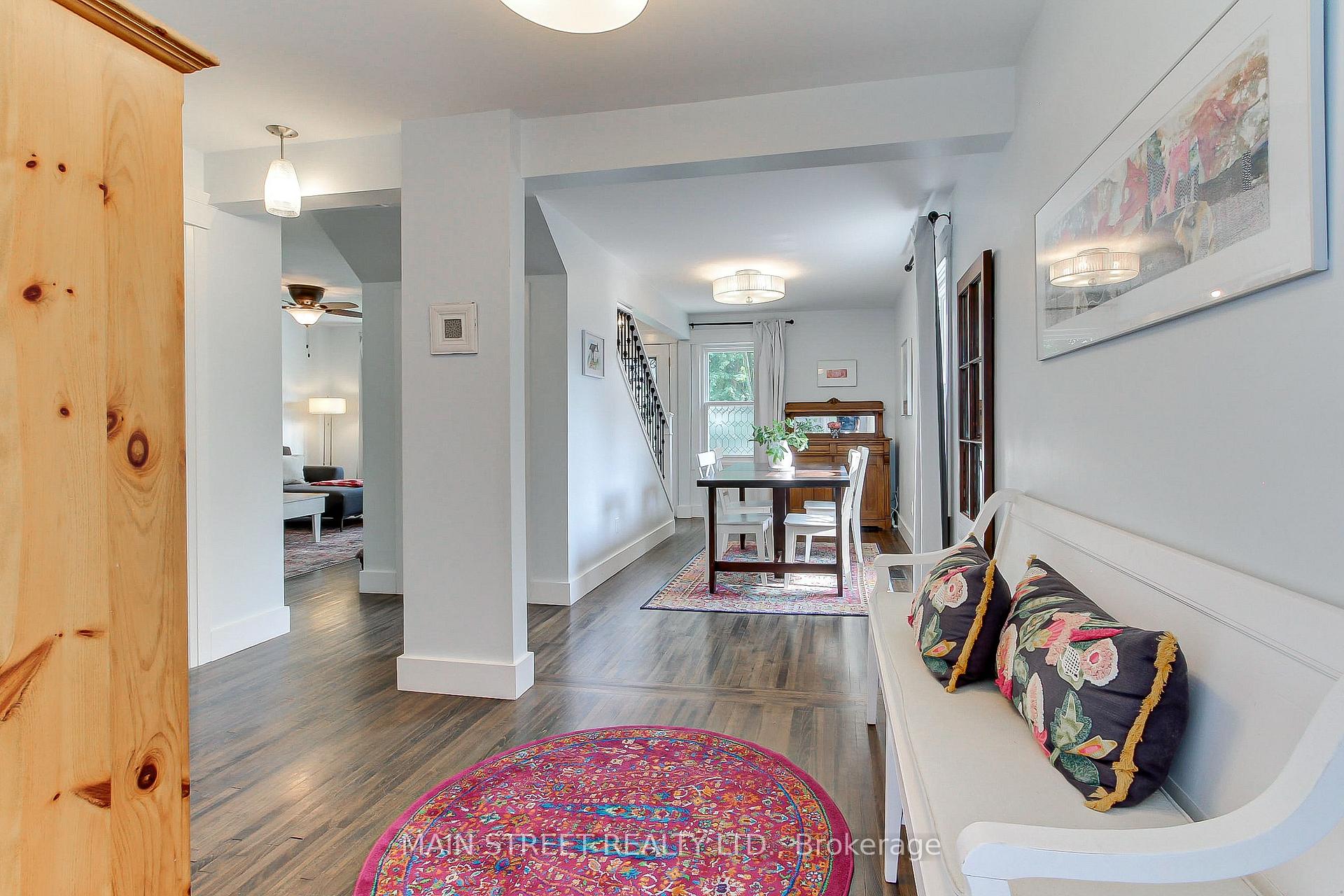 Photo 3 of 104 Mercer Street, Hamilton, Dundas — HOMEH