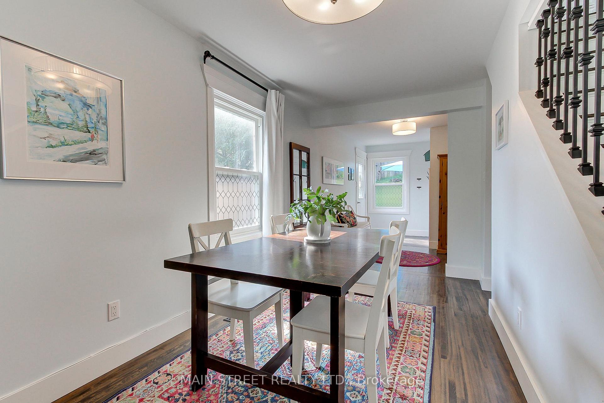 Photo 4 of 104 Mercer Street, Hamilton, Dundas — HOMEH
