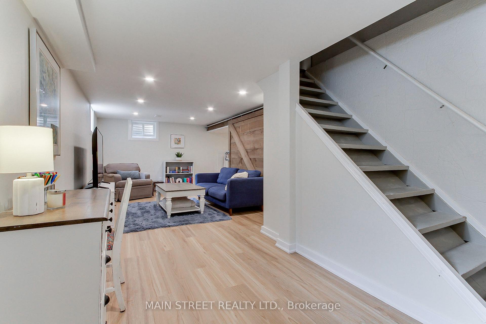 Photo 15 of 104 Mercer Street, Hamilton, Dundas — HOMEH