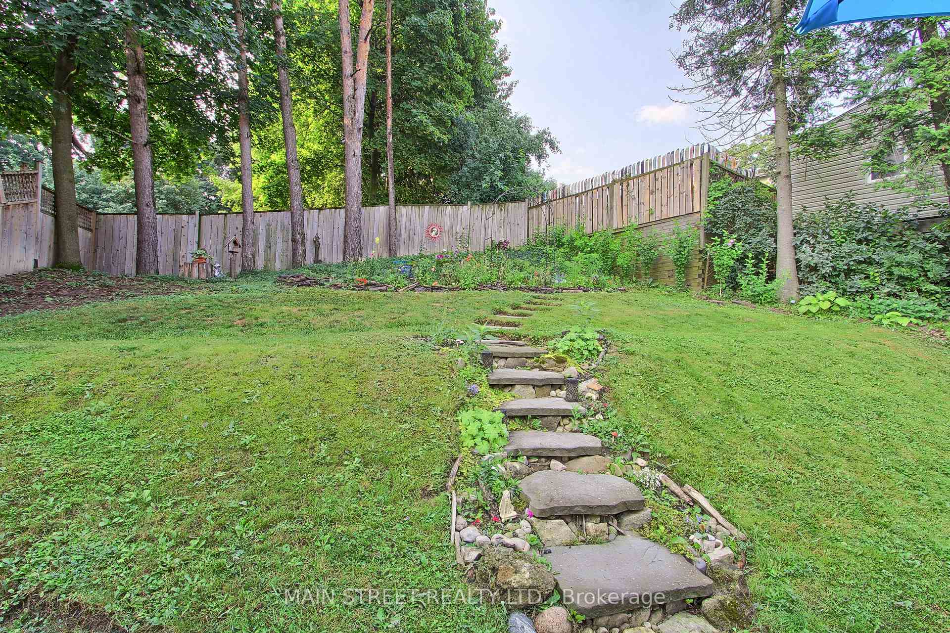 Photo 21 of 104 Mercer Street, Hamilton, Dundas — HOMEH