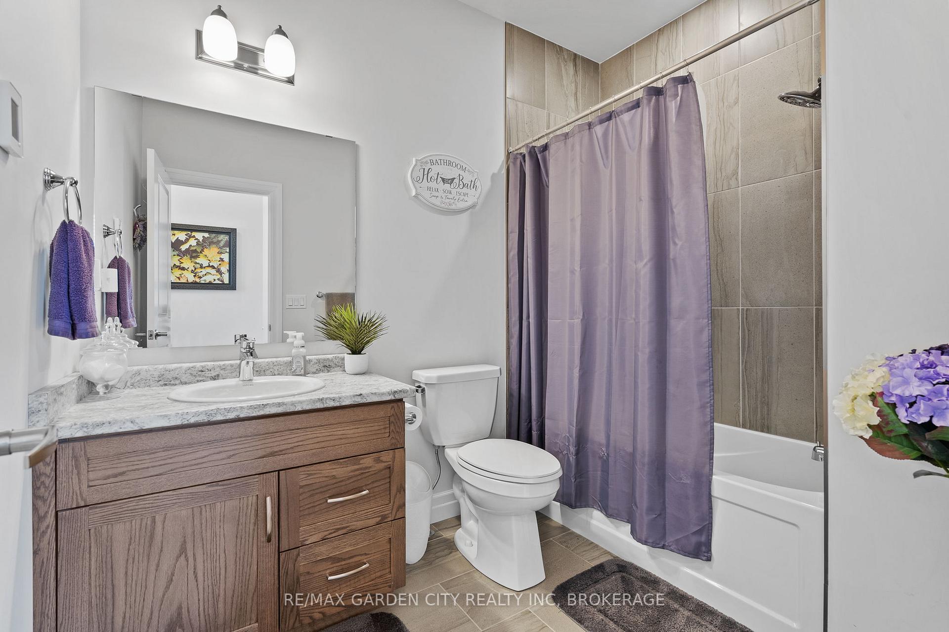 Photo 19 of 54 Borden Trail, Welland, Prince Charles — HOMEH