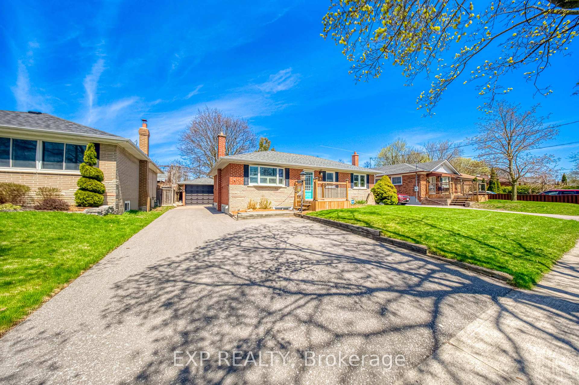 Photo 2 of 752 Eastbourne Avenue, Oshawa, Eastdale — HOMEH