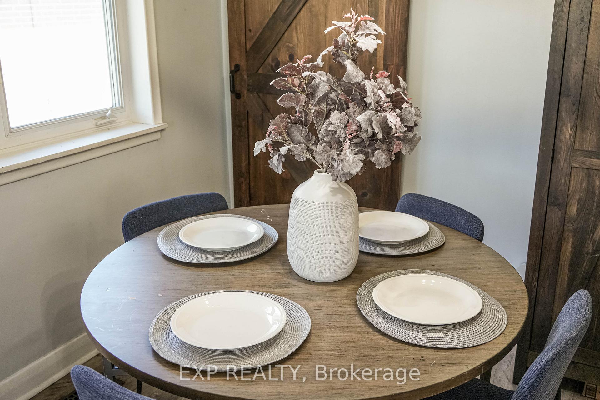 Photo 11 of 752 Eastbourne Avenue, Oshawa, Eastdale — HOMEH