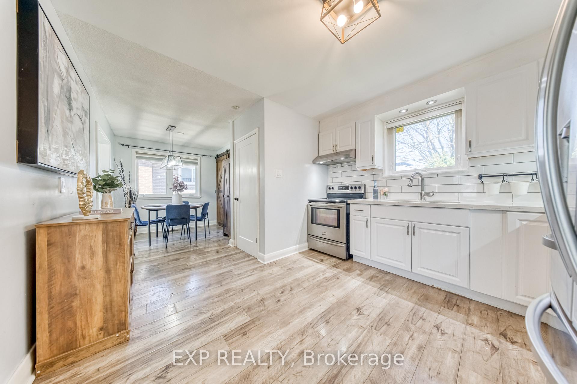 Photo 15 of 752 Eastbourne Avenue, Oshawa, Eastdale — HOMEH