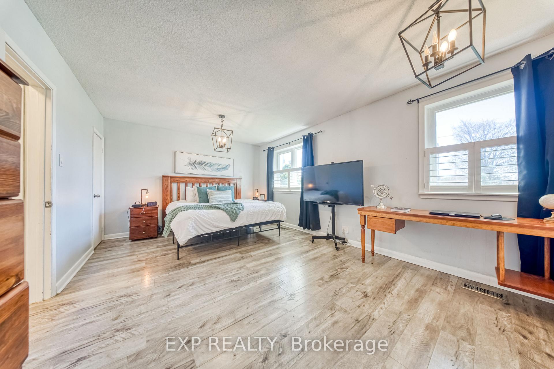 Photo 18 of 752 Eastbourne Avenue, Oshawa, Eastdale — HOMEH