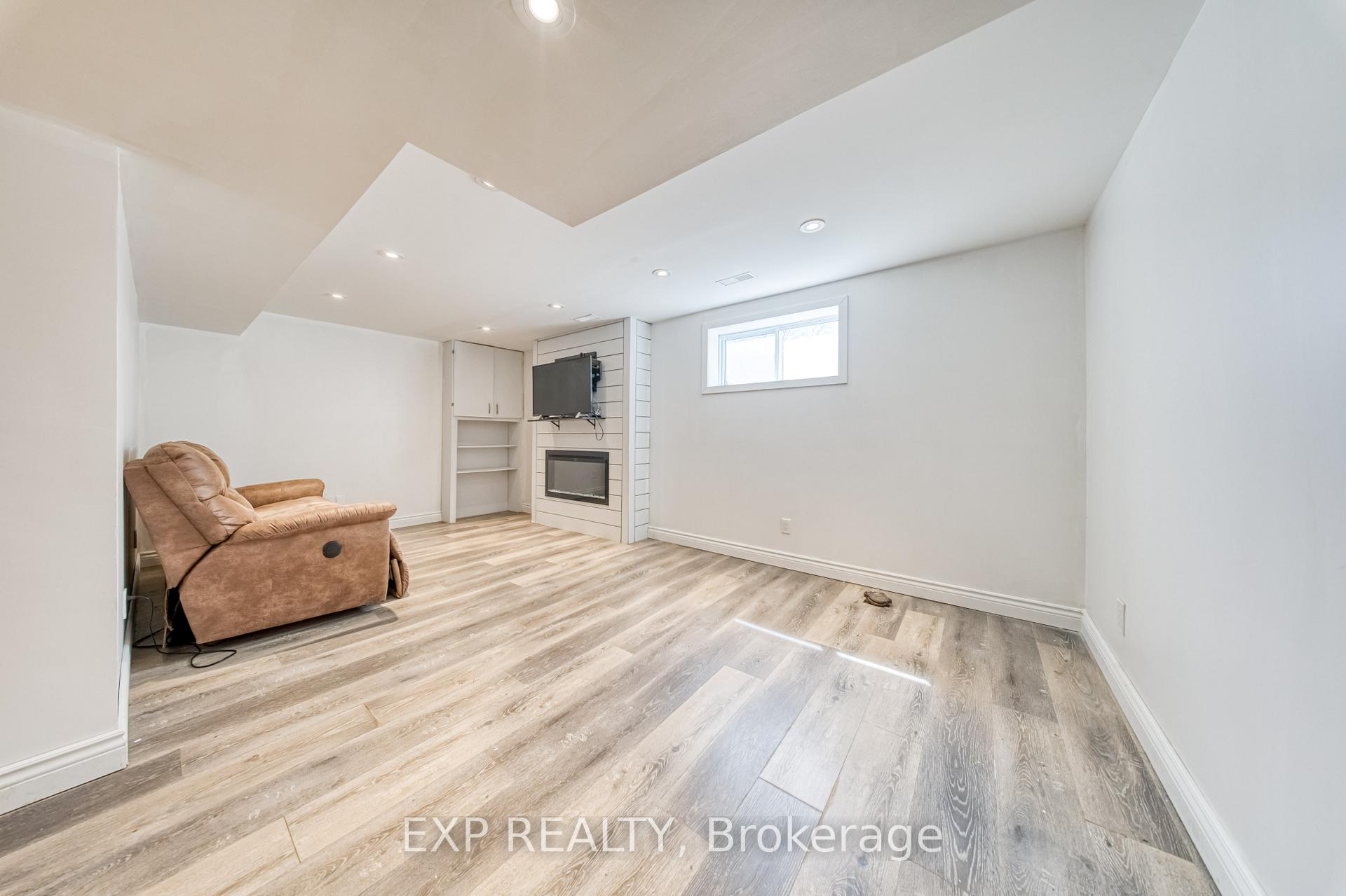 Photo 32 of 752 Eastbourne Avenue, Oshawa, Eastdale — HOMEH