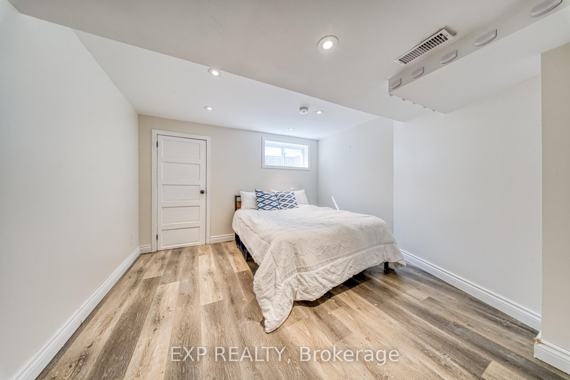 Photo 38 of 752 Eastbourne Avenue, Oshawa, Eastdale — HOMEH
