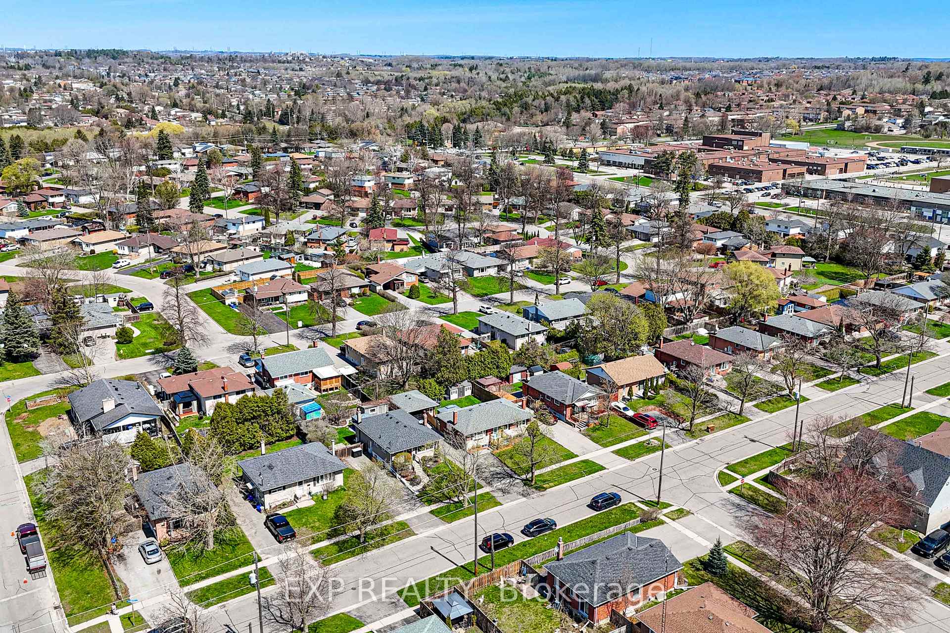 Photo 49 of 752 Eastbourne Avenue, Oshawa, Eastdale — HOMEH
