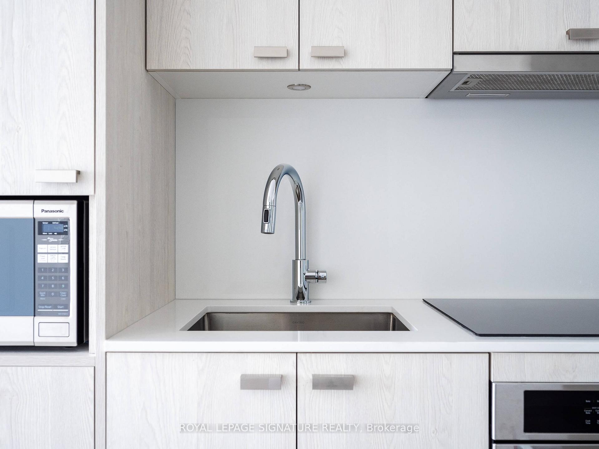 Photo 6 of Unit 3503, 470 Front Street W, Toronto, Waterfront Communities — HOMEH
