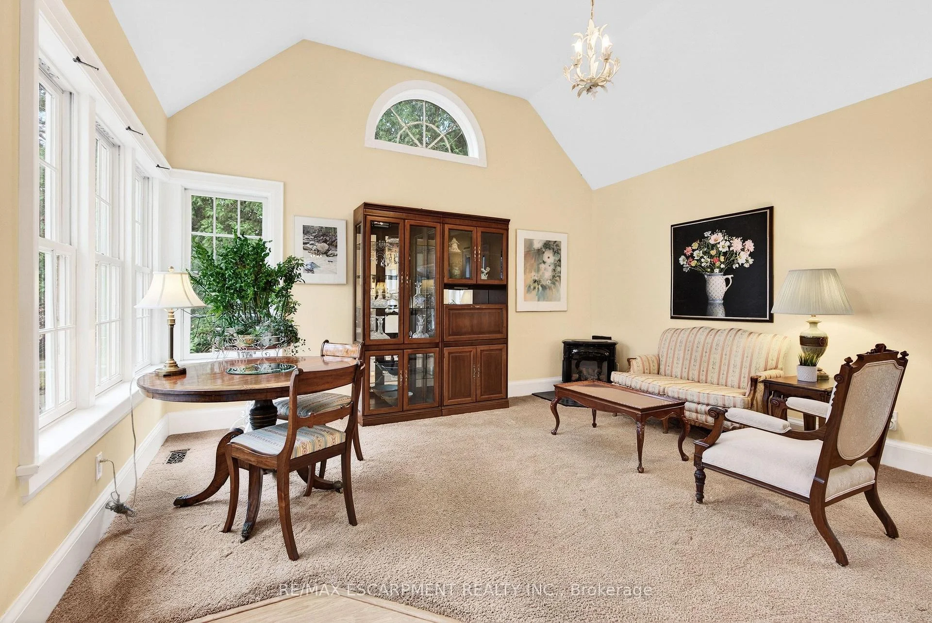 Photo 25 of 3046 South Drive, Burlington, Roseland — HOMEH