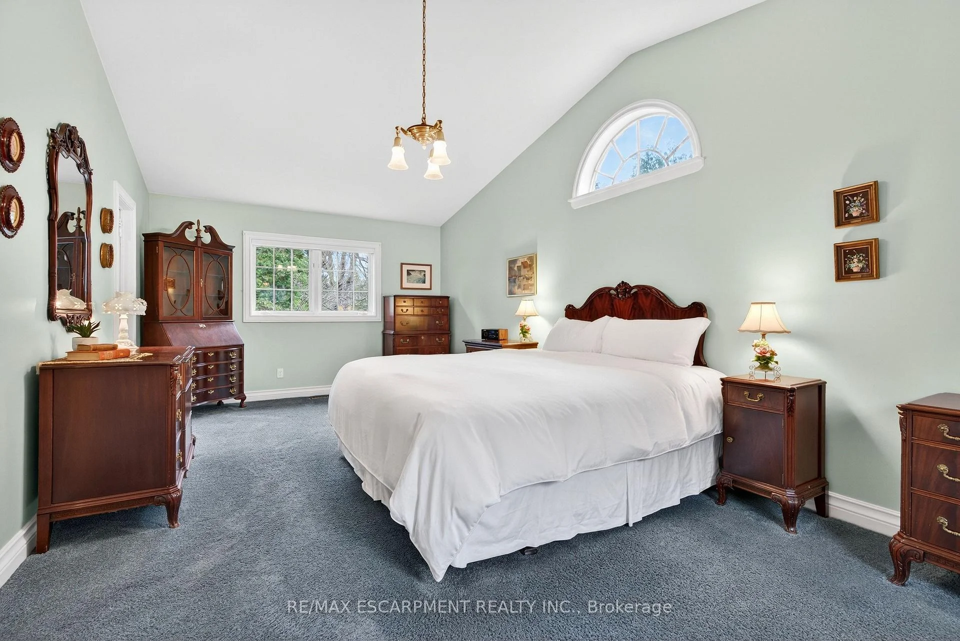 Photo 27 of 3046 South Drive, Burlington, Roseland — HOMEH