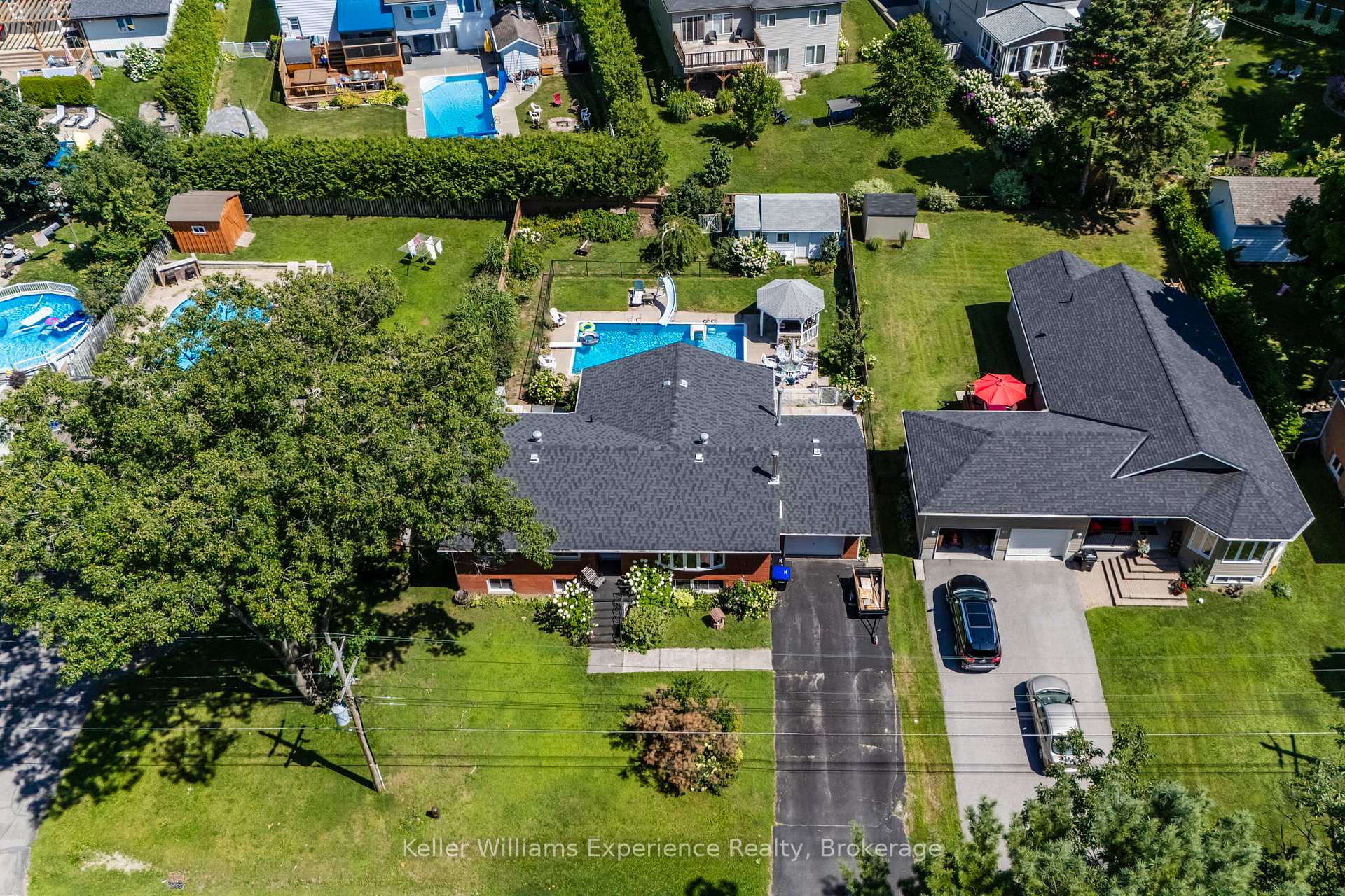 Photo 3 of 63 Lorne Avenue, Penetanguishene — HOMEH