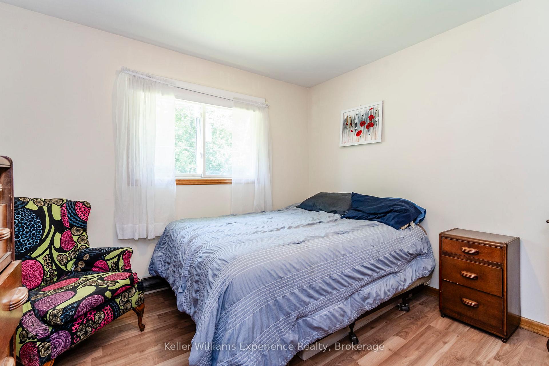 Photo 10 of 63 Lorne Avenue, Penetanguishene — HOMEH