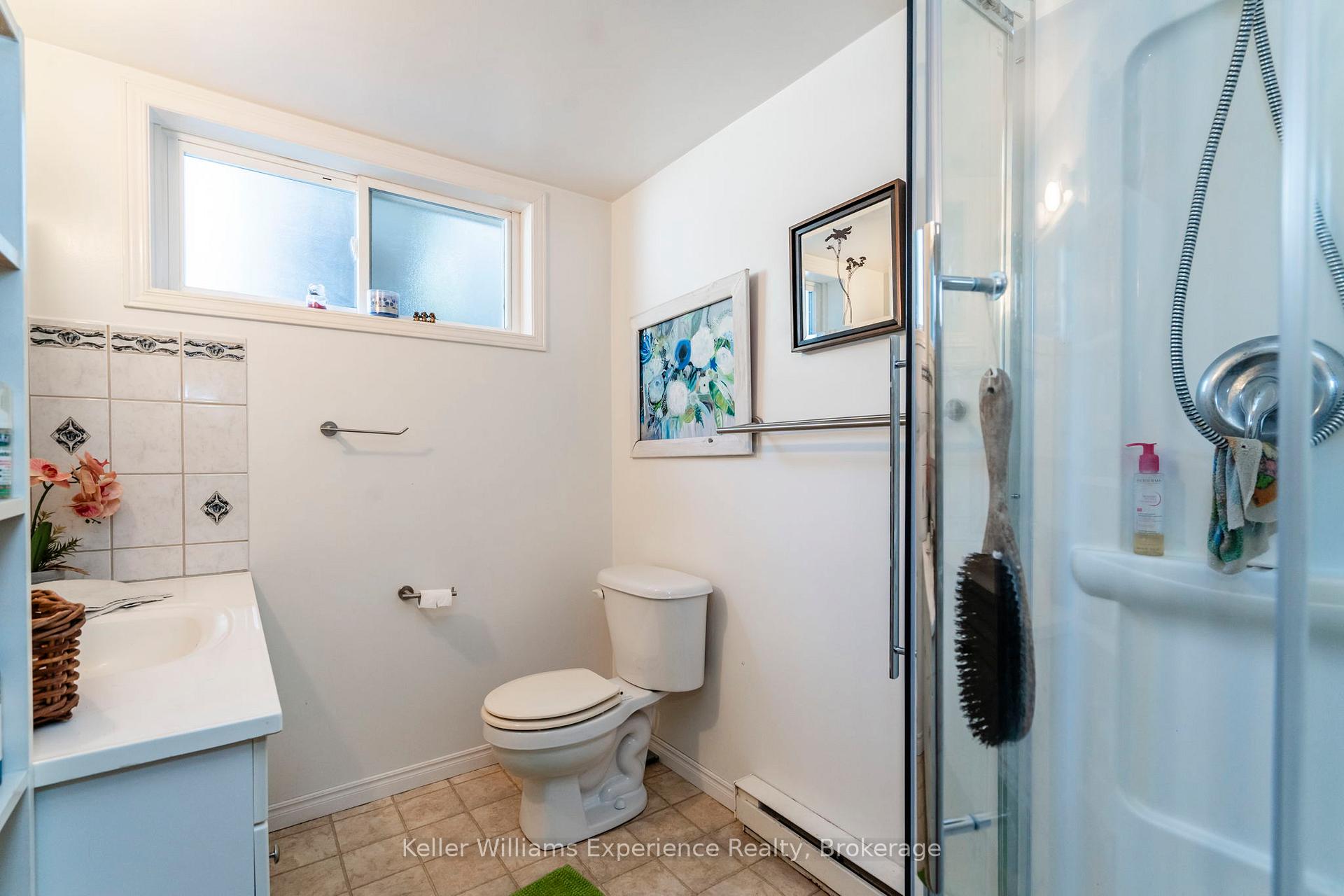 Photo 16 of 63 Lorne Avenue, Penetanguishene — HOMEH