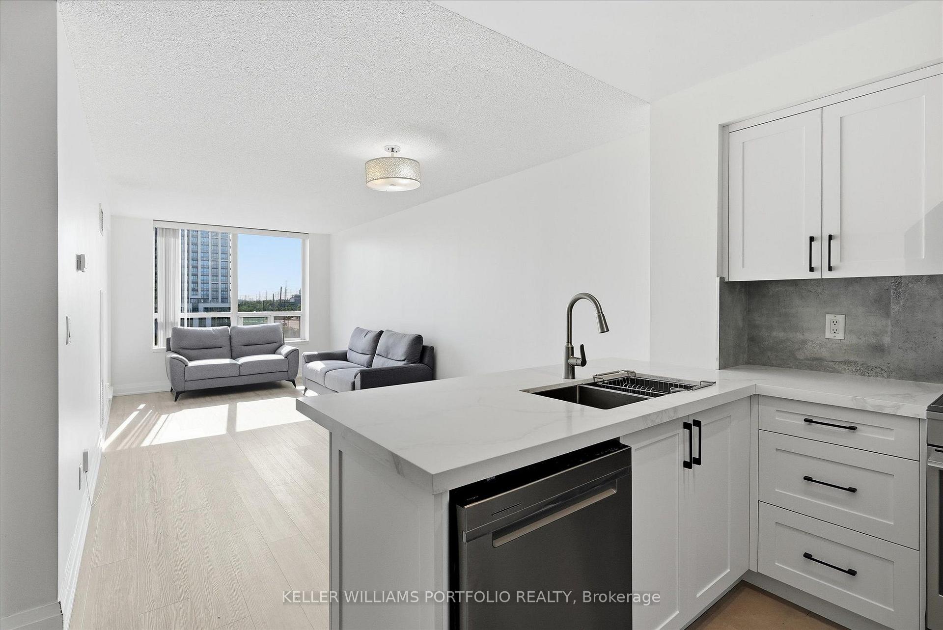 Photo 8 of Unit 607, 48 Suncrest Boulevard, Markham, Commerce Valley — HOMEH