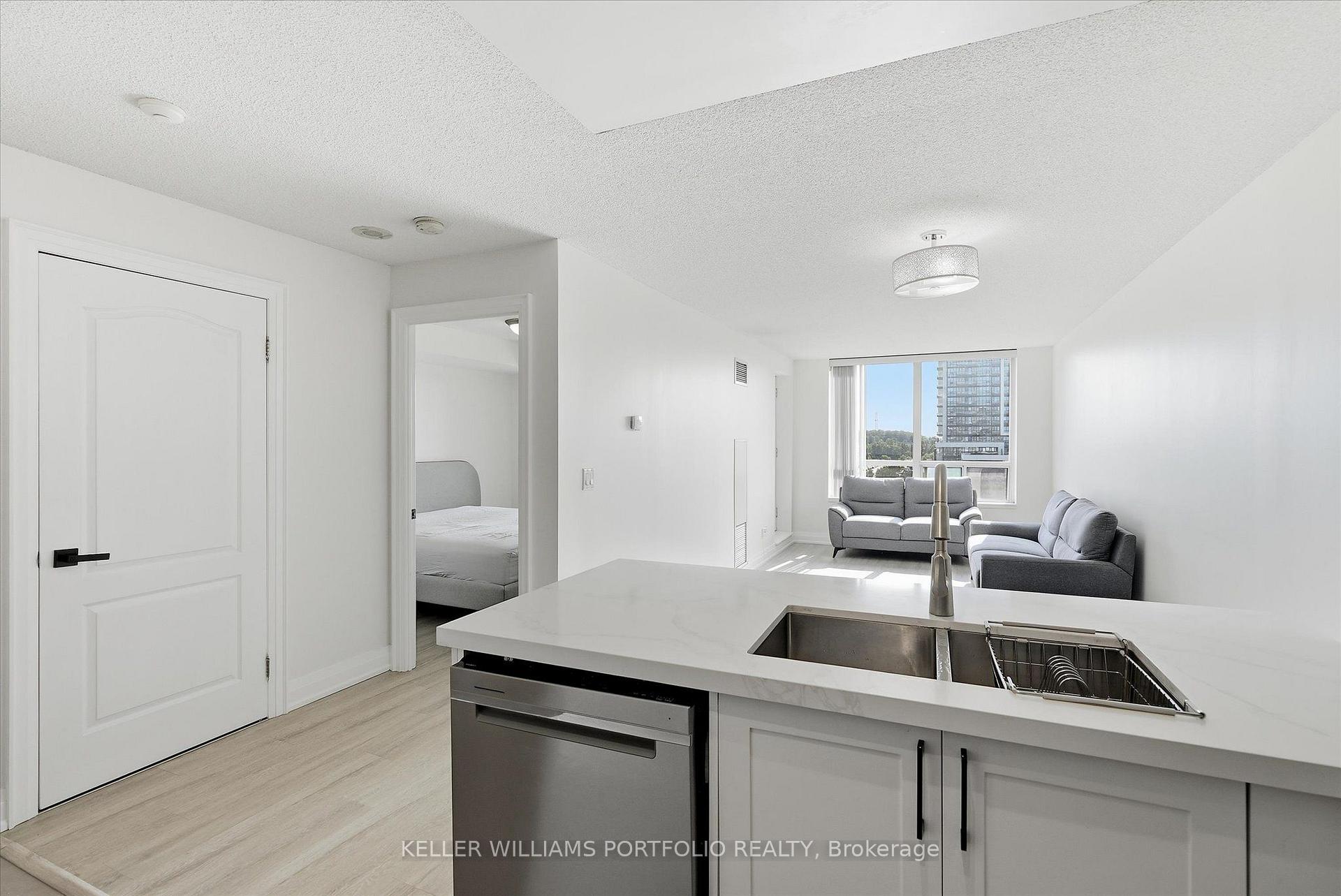 Photo 11 of Unit 607, 48 Suncrest Boulevard, Markham, Commerce Valley — HOMEH