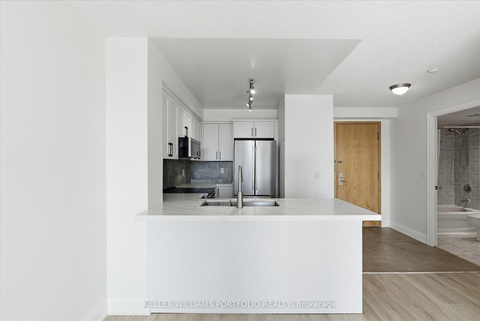 Photo 12 of Unit 607, 48 Suncrest Boulevard, Markham, Commerce Valley — HOMEH