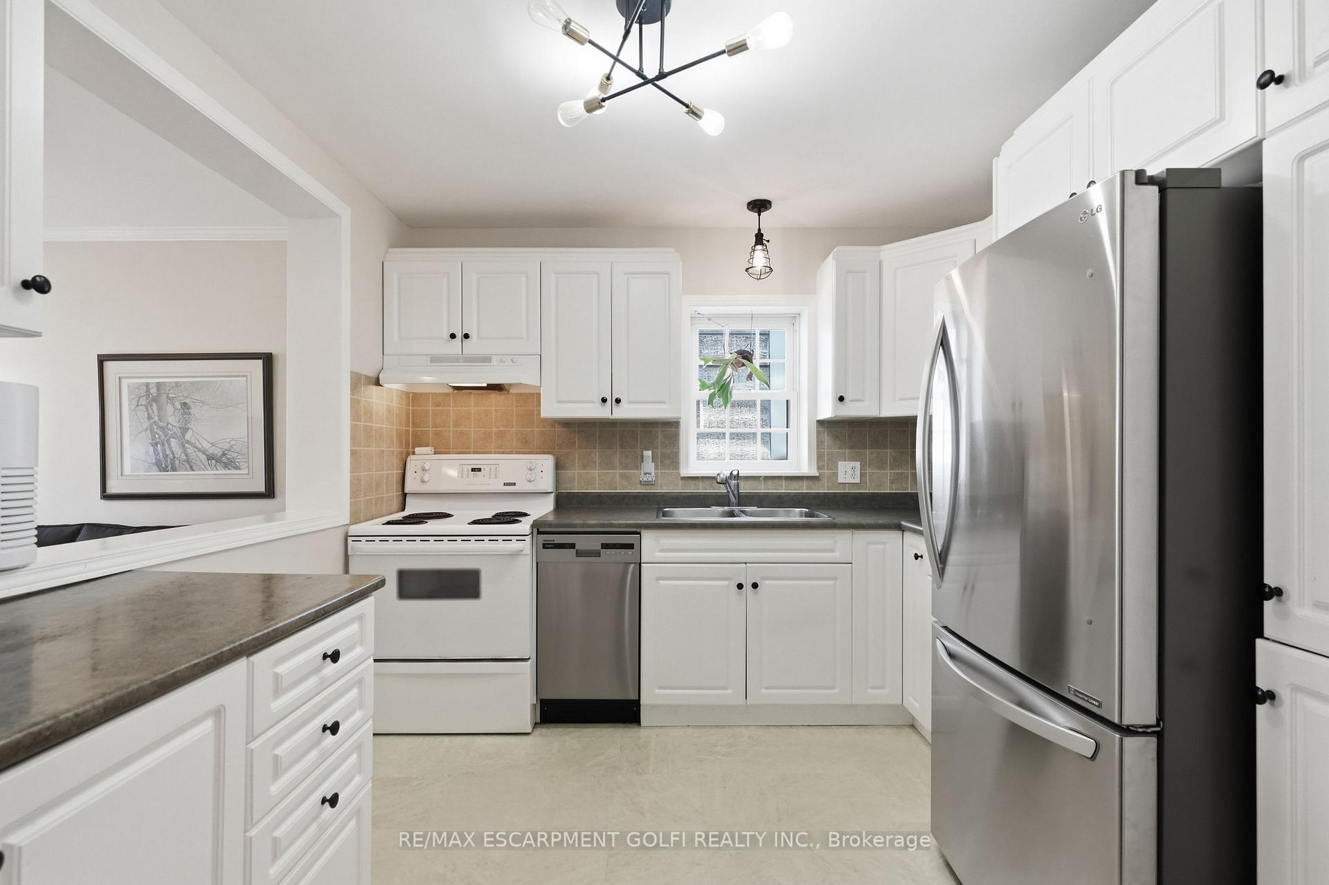 Photo 6 of 34 East 24th Street, Hamilton, Eastmount — HOMEH