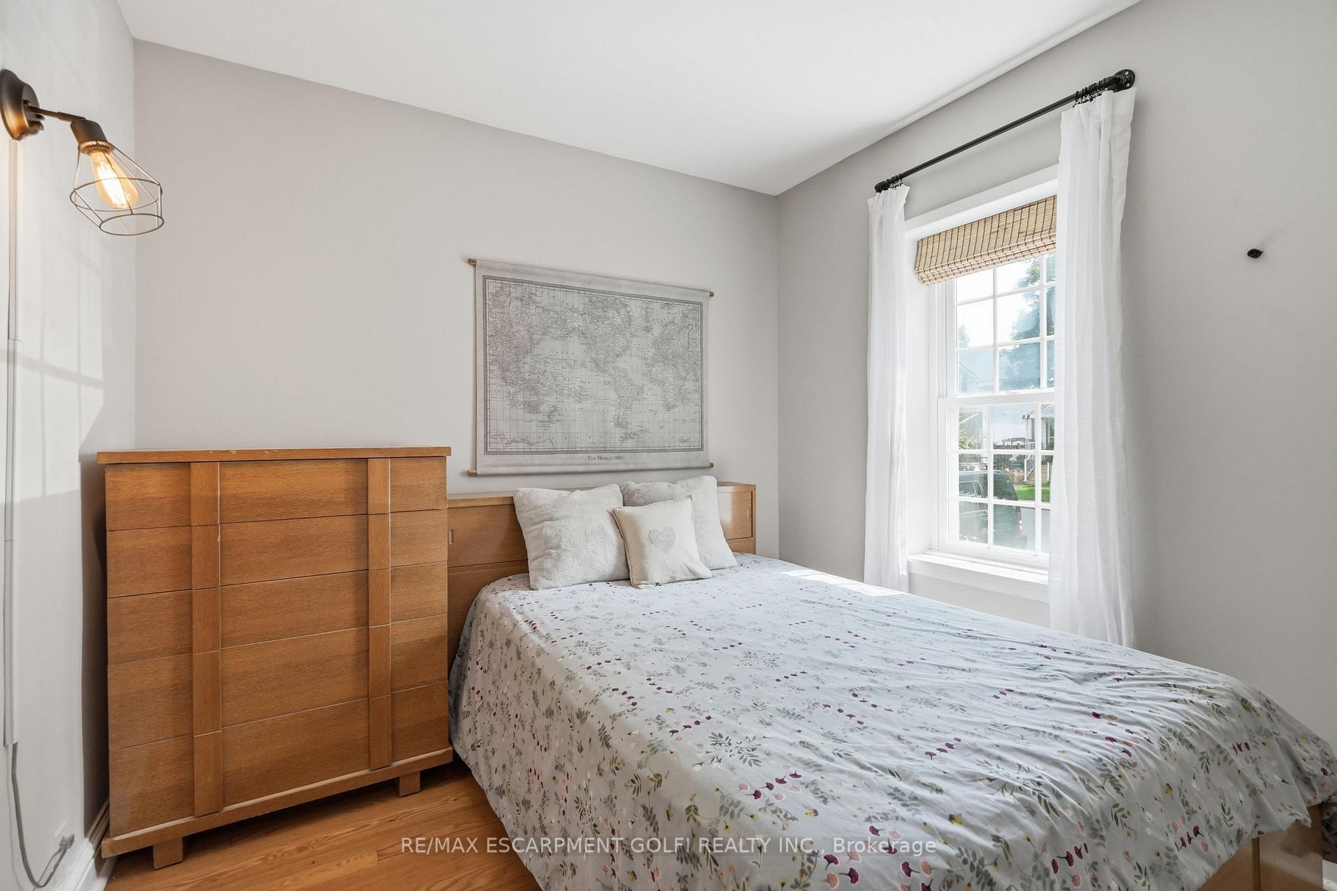 Photo 15 of 34 East 24th Street, Hamilton, Eastmount — HOMEH