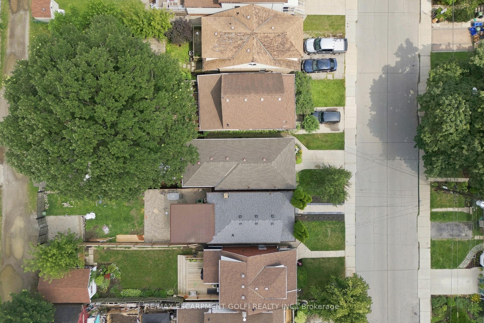 Photo 41 of 34 East 24th Street, Hamilton, Eastmount — HOMEH