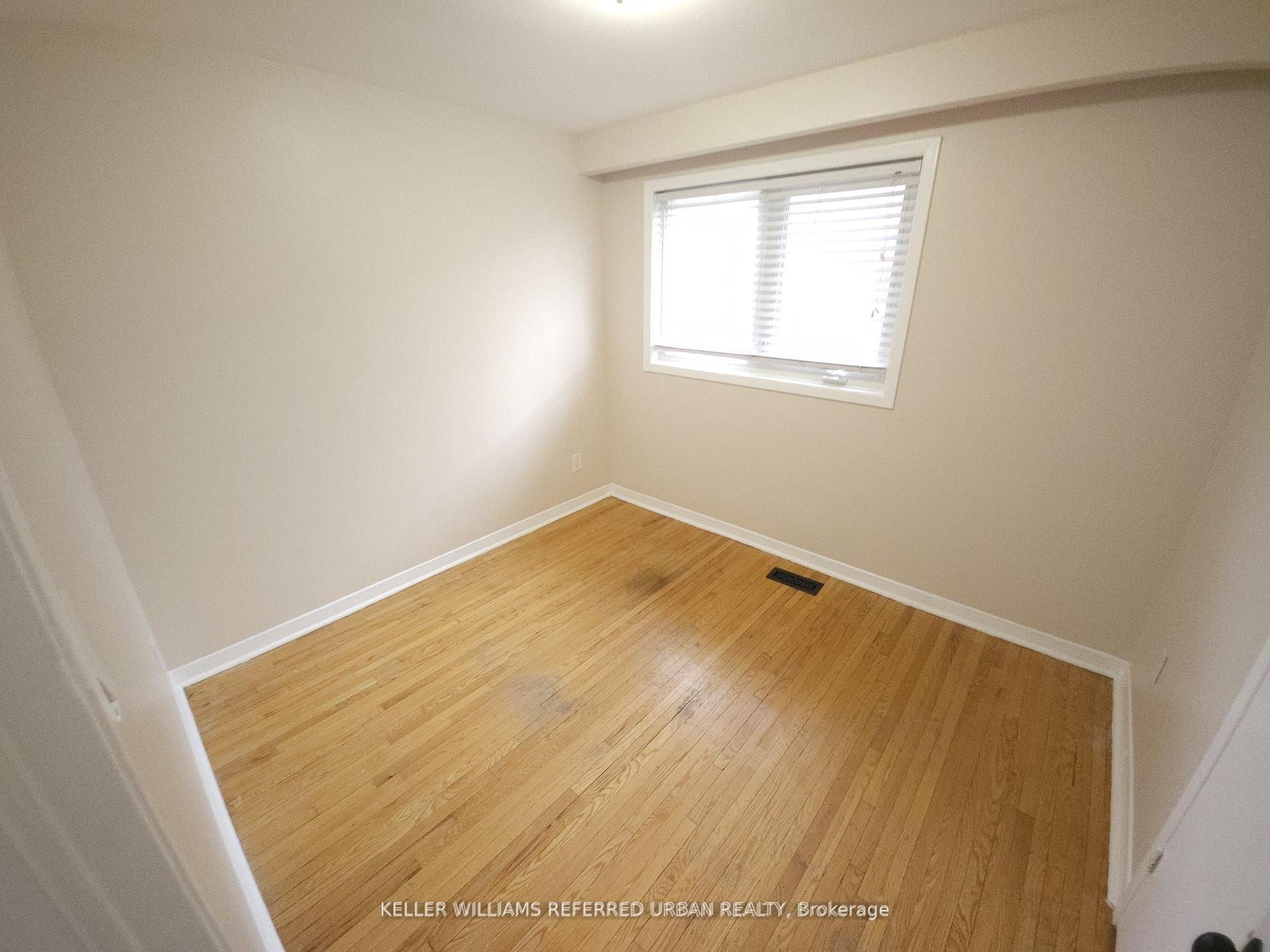 Photo 11 of 30 Picaro Drive, North York, Glenfield-Jane Heights — HOMEH